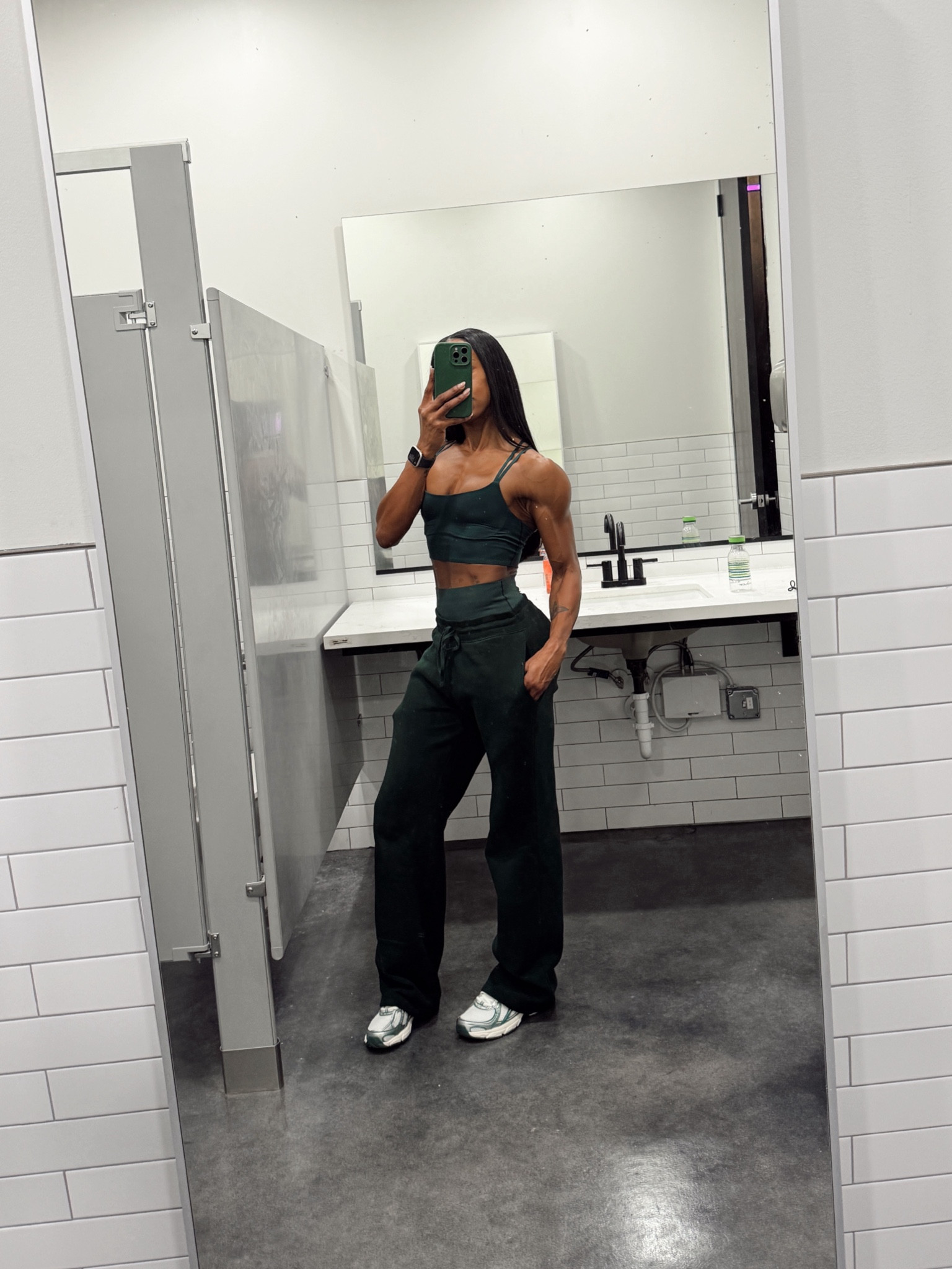 Gym OOTD 🎧🫧 

#LTKFitness #LTKStyleTip #LTKActive