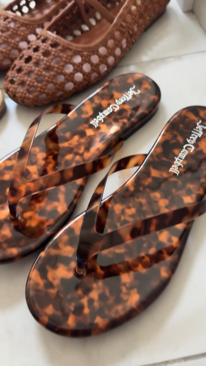 Spring sandals 
Sandals
Vacation 

#LTKSeasonal