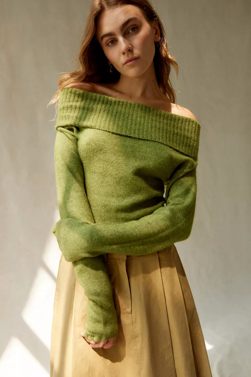 Silence + Noise Claudia Off-The-Shoulder Sweater | Urban Outfitters (US and RoW)