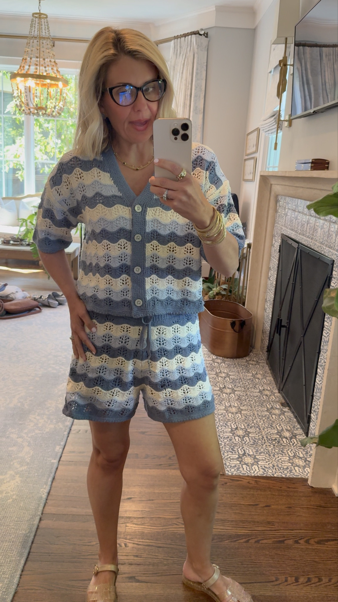 The cutest set that I’ve been wearing lately! I paired it last week with my half zip from Spanx and how cute would the top be with white jeans?? 
Top - xs
Shorts- medium 
Shoes - 8 
*use mixandmatchmadness at Loopy
*use Catherine20 at A+B


#LTKmomlife #LTKootd #LTKdayinmylife
