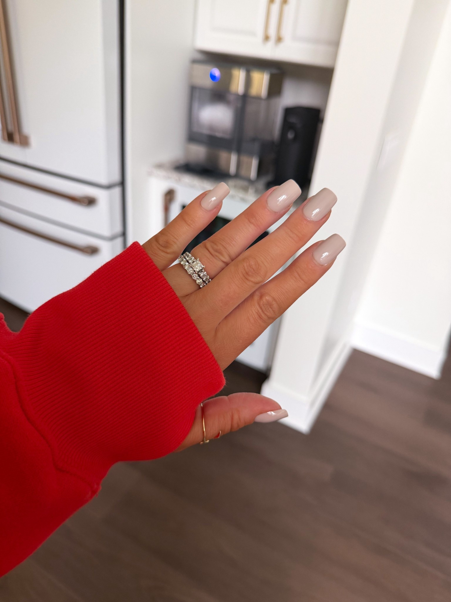 Perfect color for in between fall & winter 💅

#LTKSeasonal #LTKBeauty