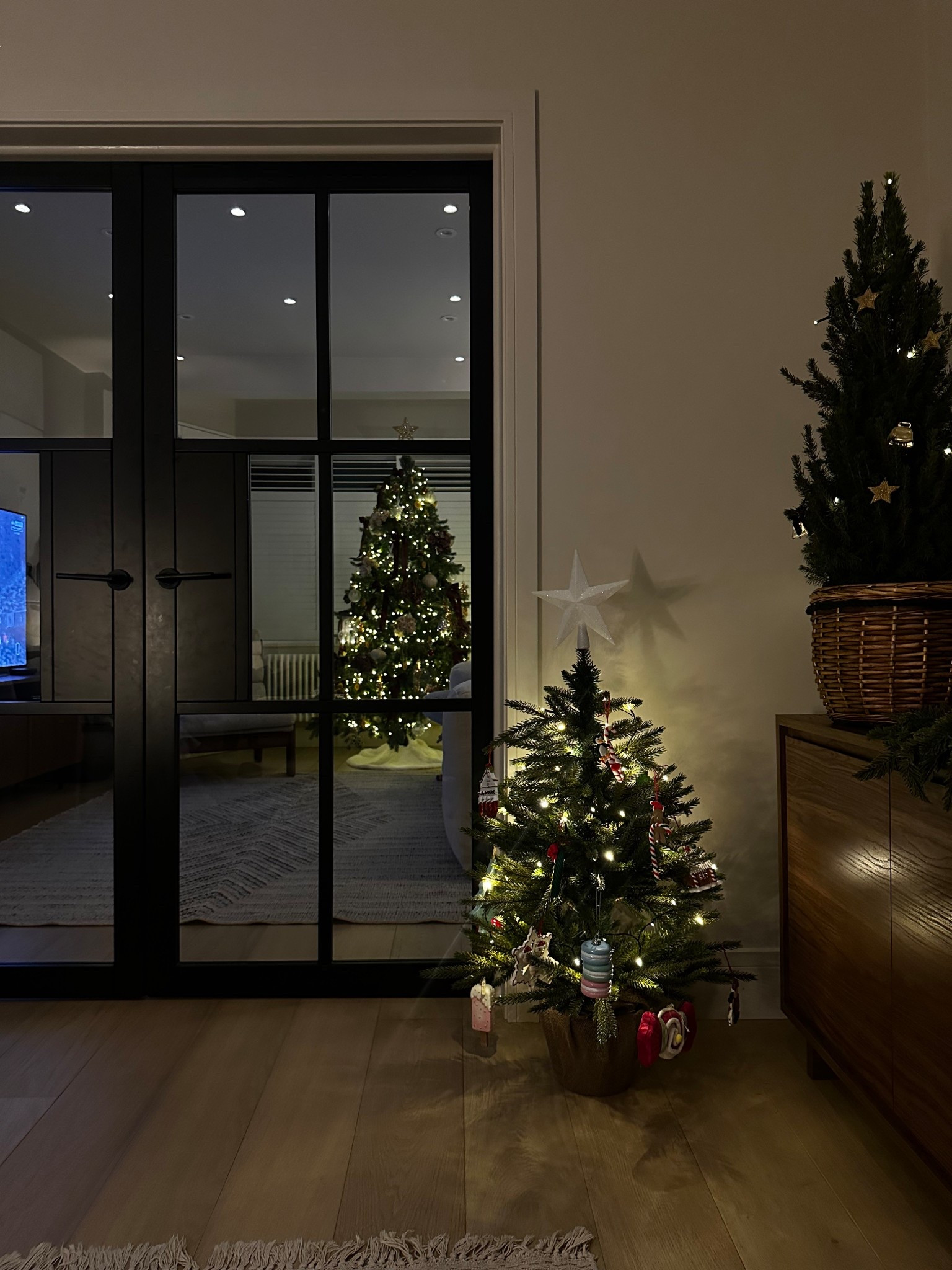 Mini Christmas tree | Minimal Christmas decor | Festive Home ✨❄️

#LTKfestive #LTKuk #LTKhome