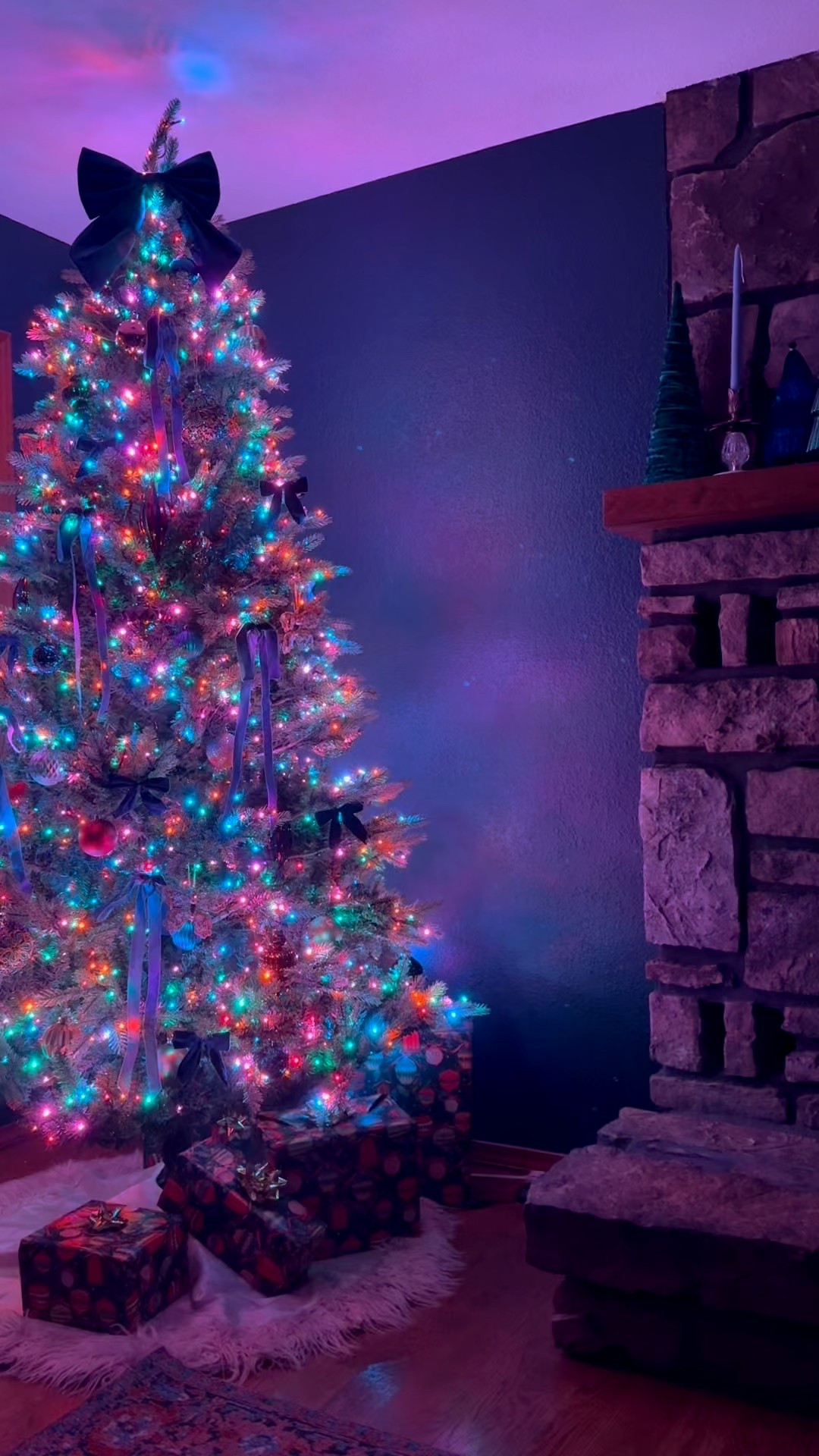 I still can’t get over how incredible this Christmas tree is! It has so many settings for both multicolor and white lights.. and it twinkles! ✨

#LTKHoliday #LTKHome