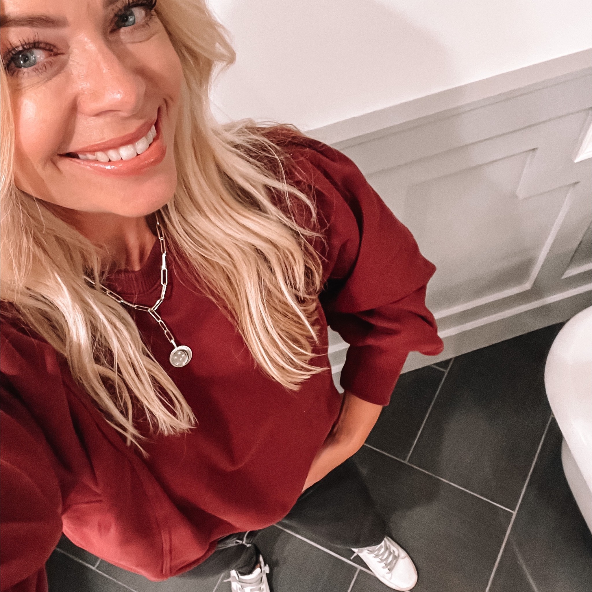 I’m a sucker for a sweatshirt especially one with puffed sleeves.  Y’all the feel and fit on this one is too good! I got it in this burgundy color but there are tons of other colors (on sale for $18!)



#LTKsalealert #LTKstyletip #LTKunder50