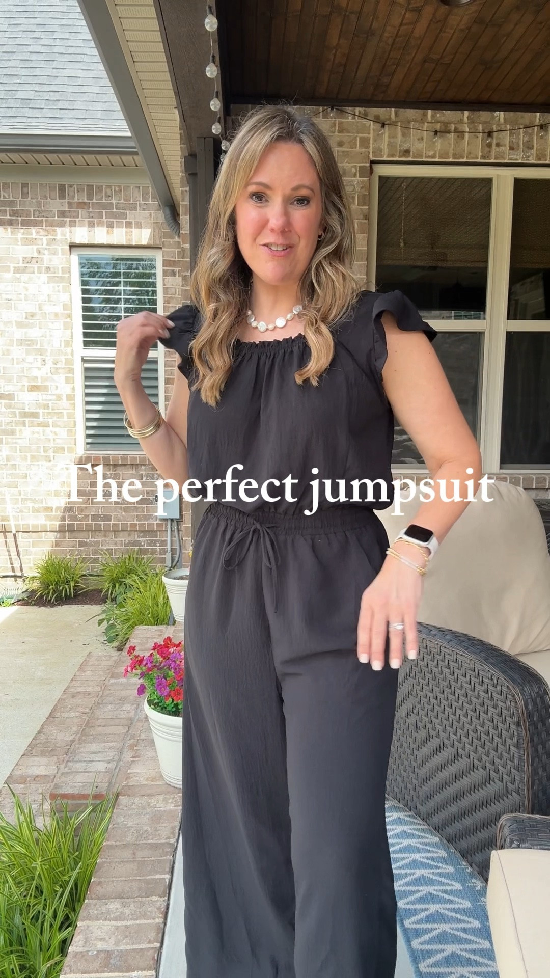 Recital day called for the perfect jumpsuit and she delivered! 😍🖤✨ Feeling cute, put together & ready for ALL the photos!