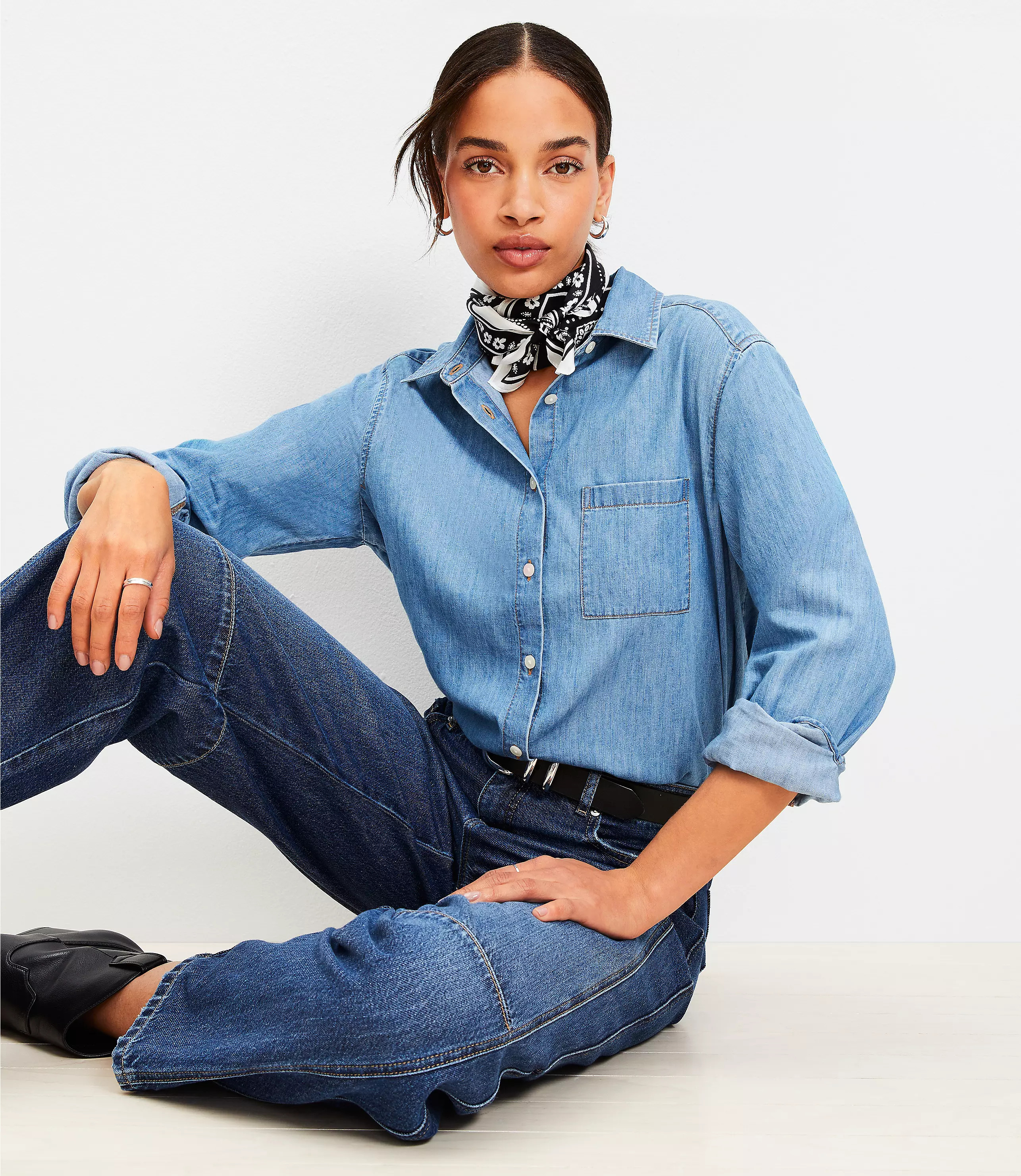 Chambray Everyday Relaxed Pocket Shirt | LOFT