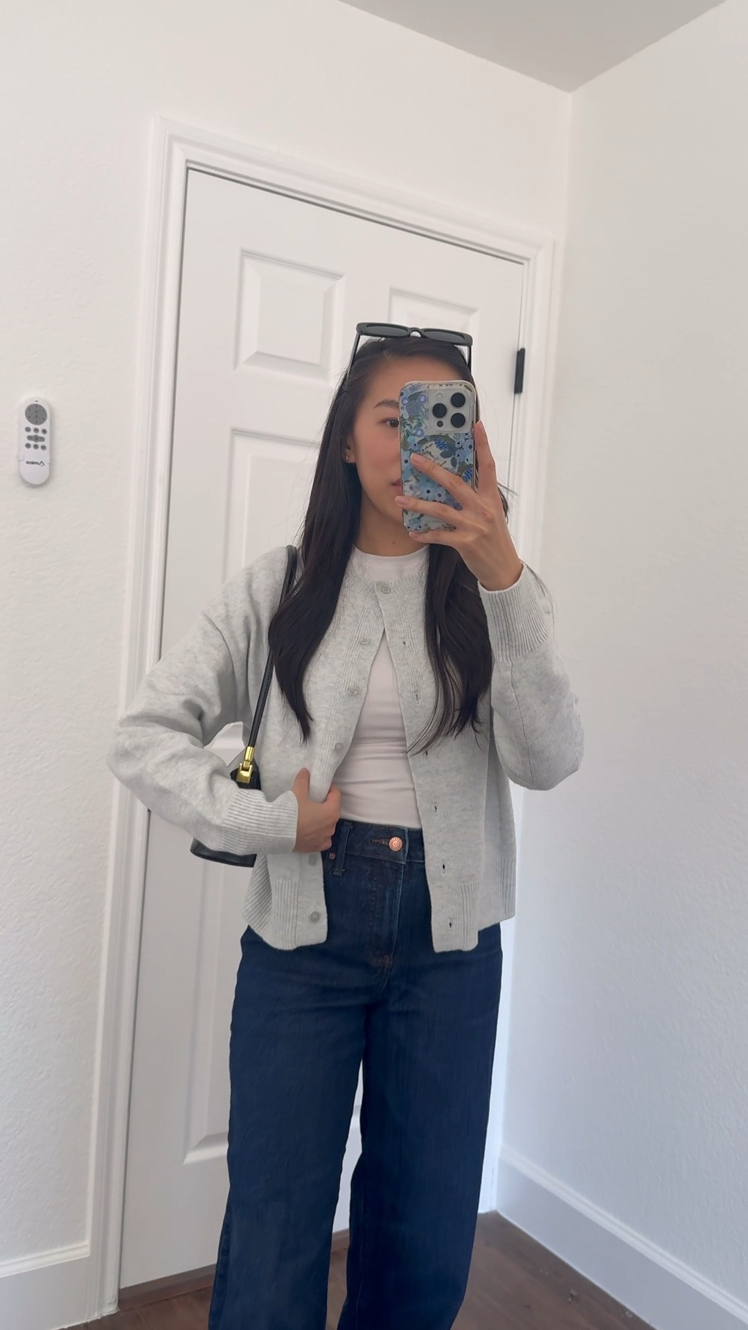 Cardigan (small), dark wash jeans (0), simple outfit, gray cardigan, black flats, black purse, straight leg jeans 

#LTKootd #LTKSpringSale #LTKSeasonal