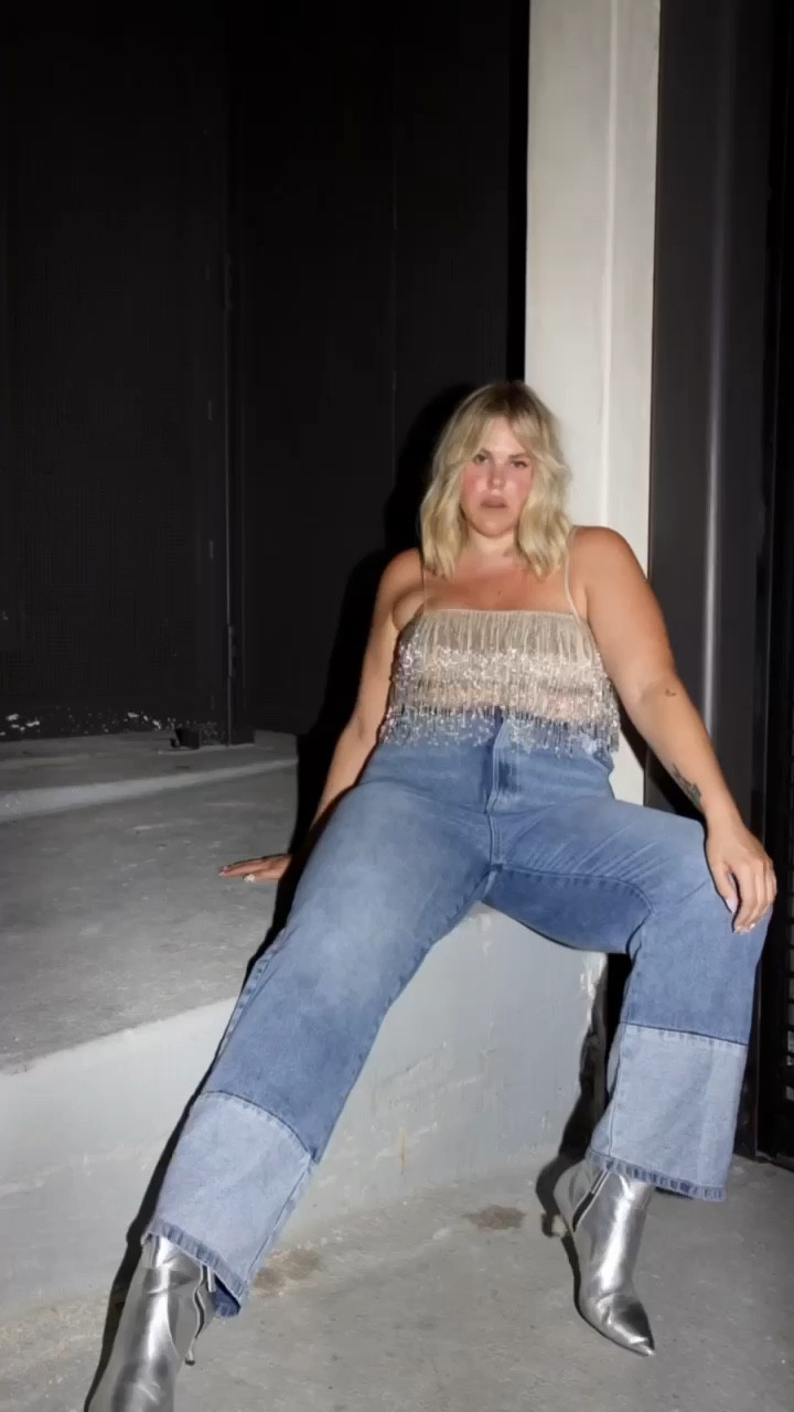 Outfit details 

Fringe top | cuffed jeans | party top

#LTKcurves #LTKSeasonal #LTKstyletip