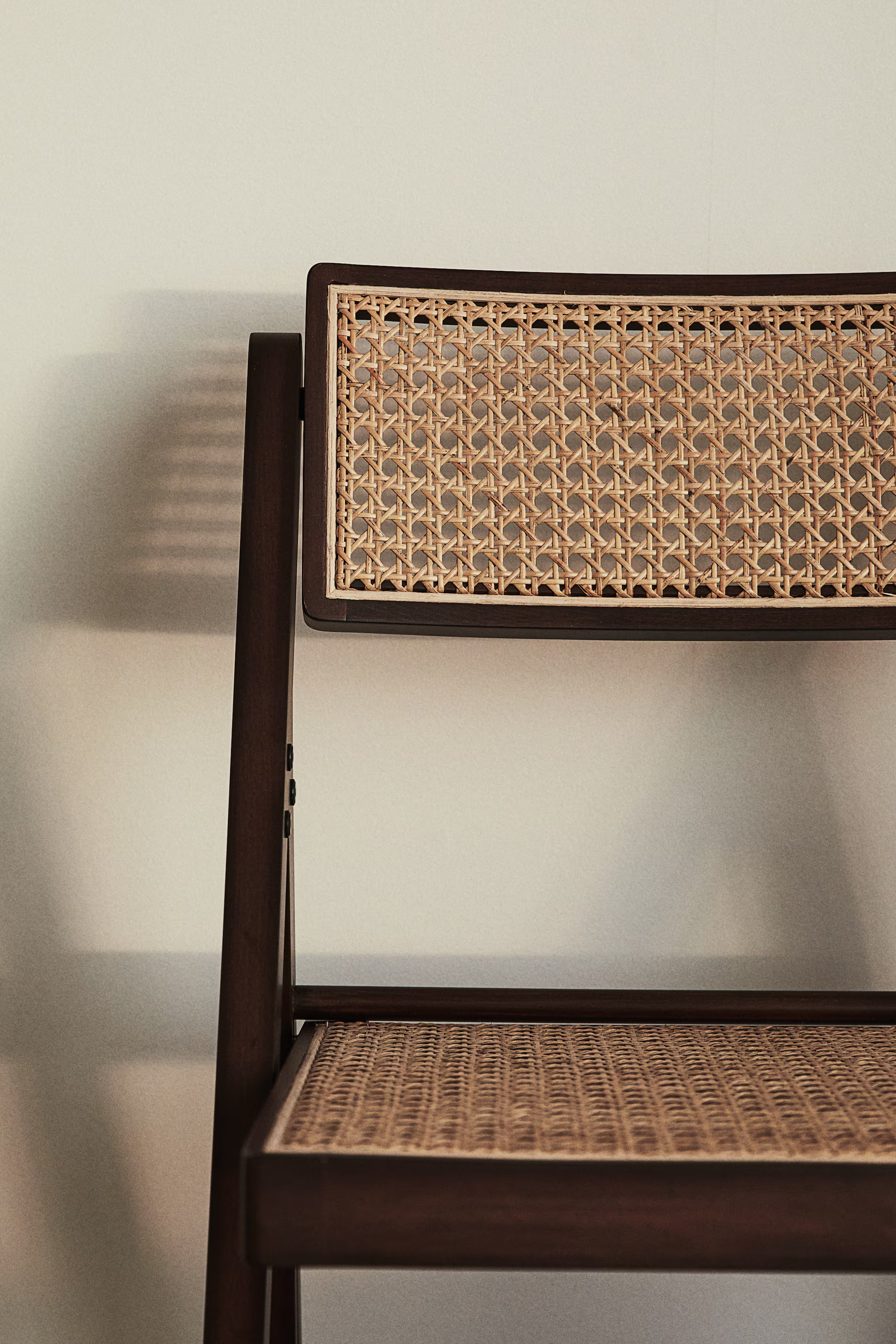 Wooden folding chair | H&M (UK, MY, IN, SG, PH, TW, HK)