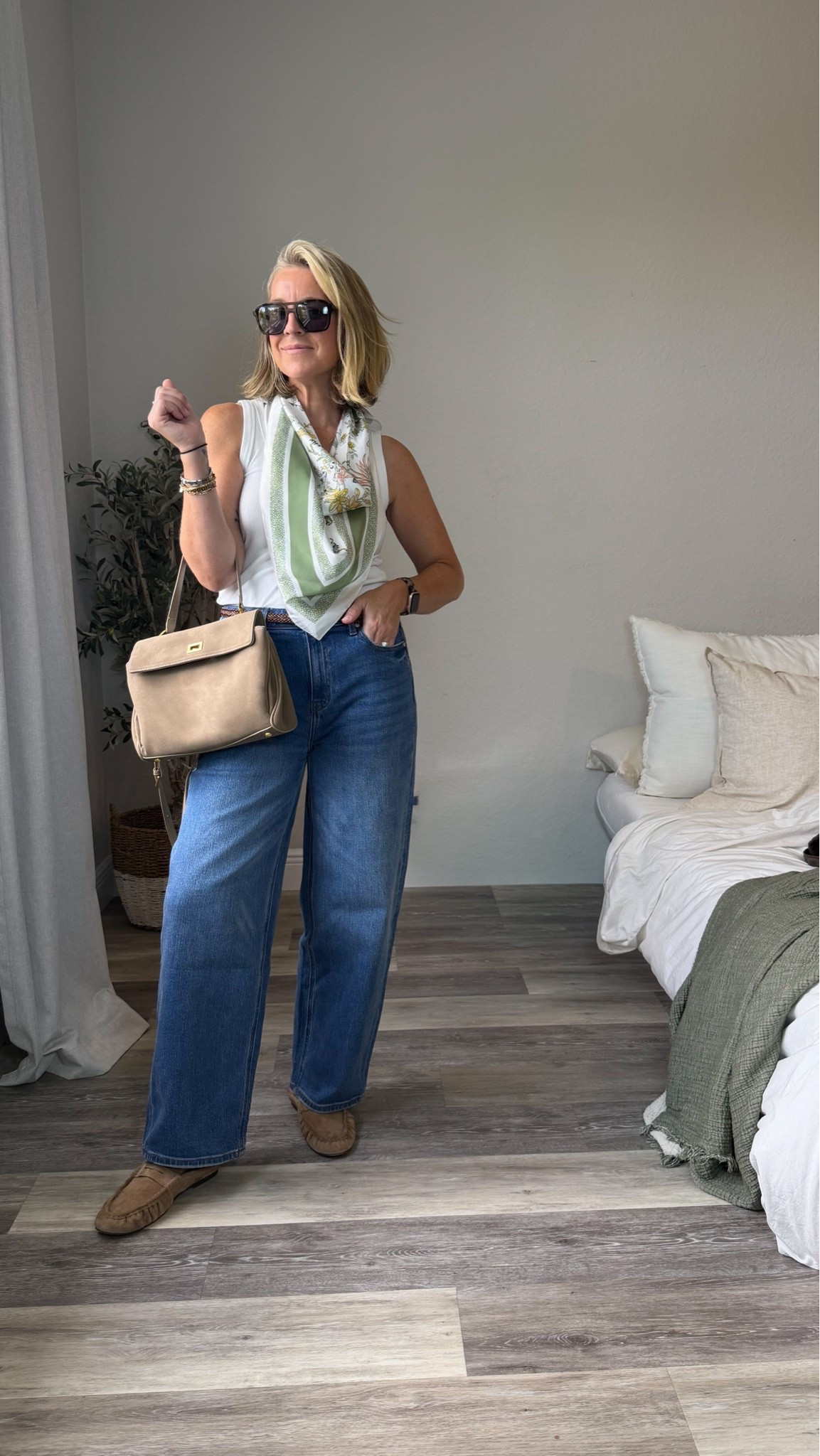 Fall for when it’s 90°. 
Medium tank and 29 regular jeans. For a simple base for so many outfits; I personally think a nice fitting and structured white tank is essential. I love how this one fits and it feels elevated. These jeans also come in short length if you like more of an ankle look.

#LTKPetite #LTKootd #LTKdayinmylife