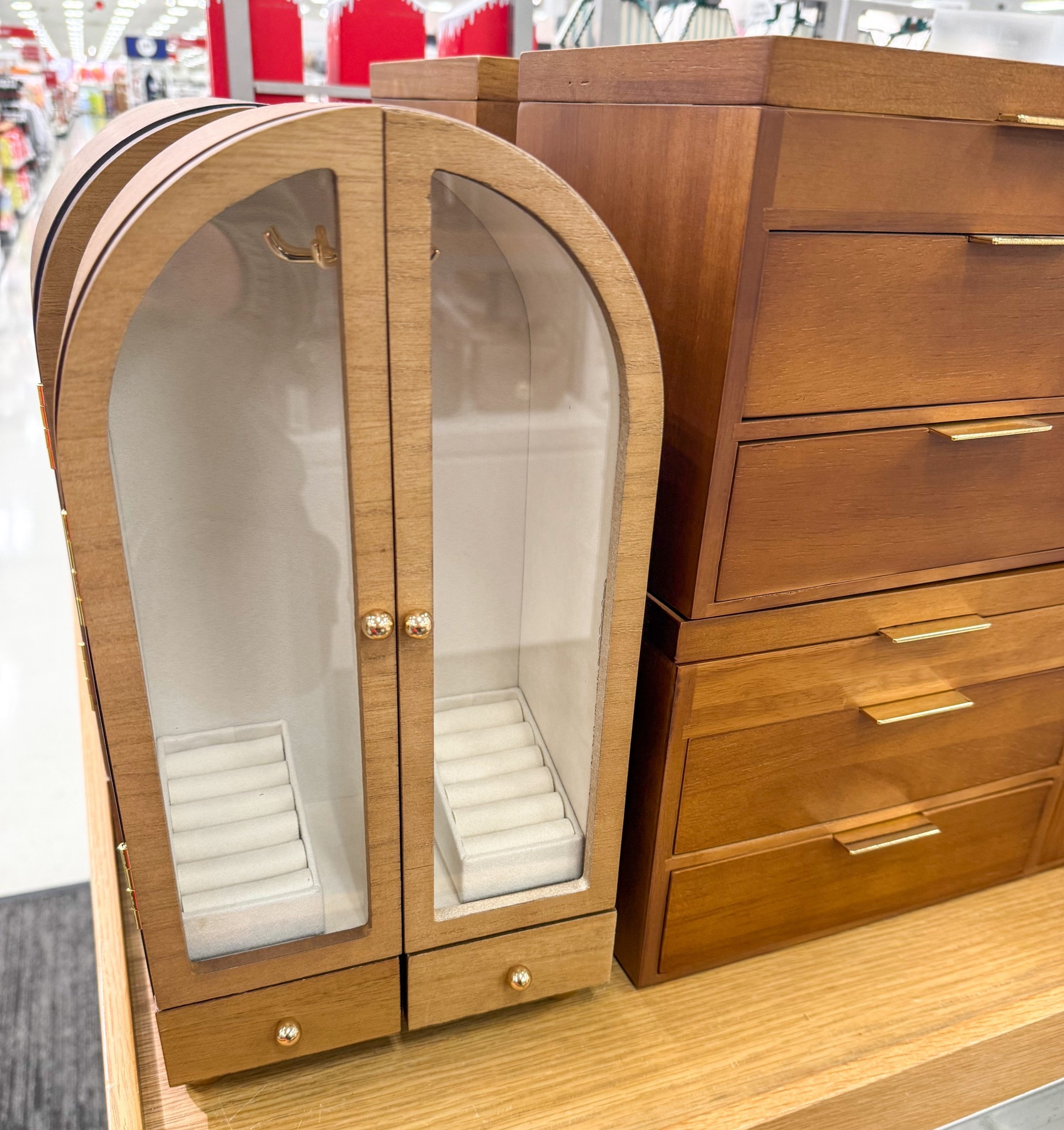 New jewelry organizers 

#LTKBeauty #LTKStyleTip #LTKFindsUnder50