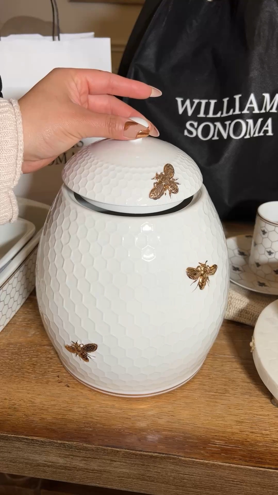 Williams Sonoma Honeycomb collection🐝

#LTKBeauty #LTKStyleTip #LTKHome