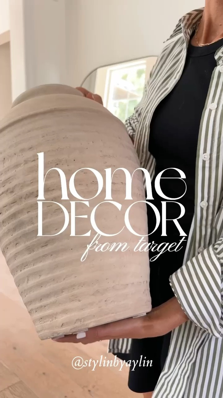 Home decor, neutral home decor, console table refresh, StylinAylinHome 

#LTKSeasonal #LTKstyletip