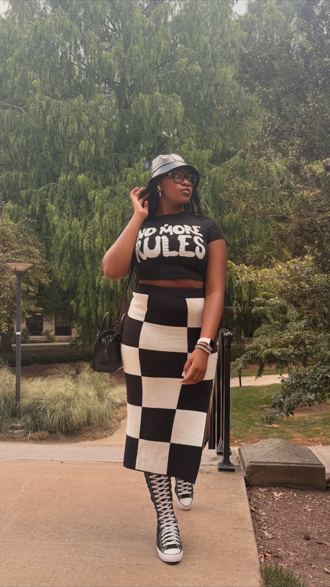 Casual outfit idea with a statement skirt and comfy sneakers 😌
I love mixing everyday basics with bold pieces like this because it keeps the look easy but still put together.
Linking everything here so you can recreate the outfit 👇🏽

#DateNight #SpringOutfit #SpringLooks

#LTKgrwm #LTKSpringSale #LTKootd