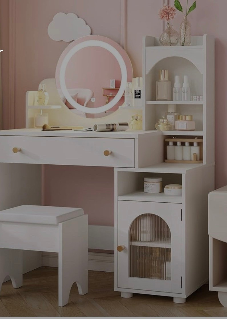 Vanity for little girl room 

#LTKKids #LTKGiftGuide #LTKHoliday