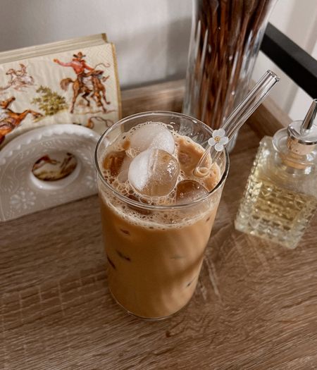My new glass straws are so fun! 🌸 the pack comes with so many color options! 

Iced coffee accessories, chai latte, flower straw, daisy straw, ball ice, fun ice, ice cube

#LTKunder50 #LTKFind #LTKhome