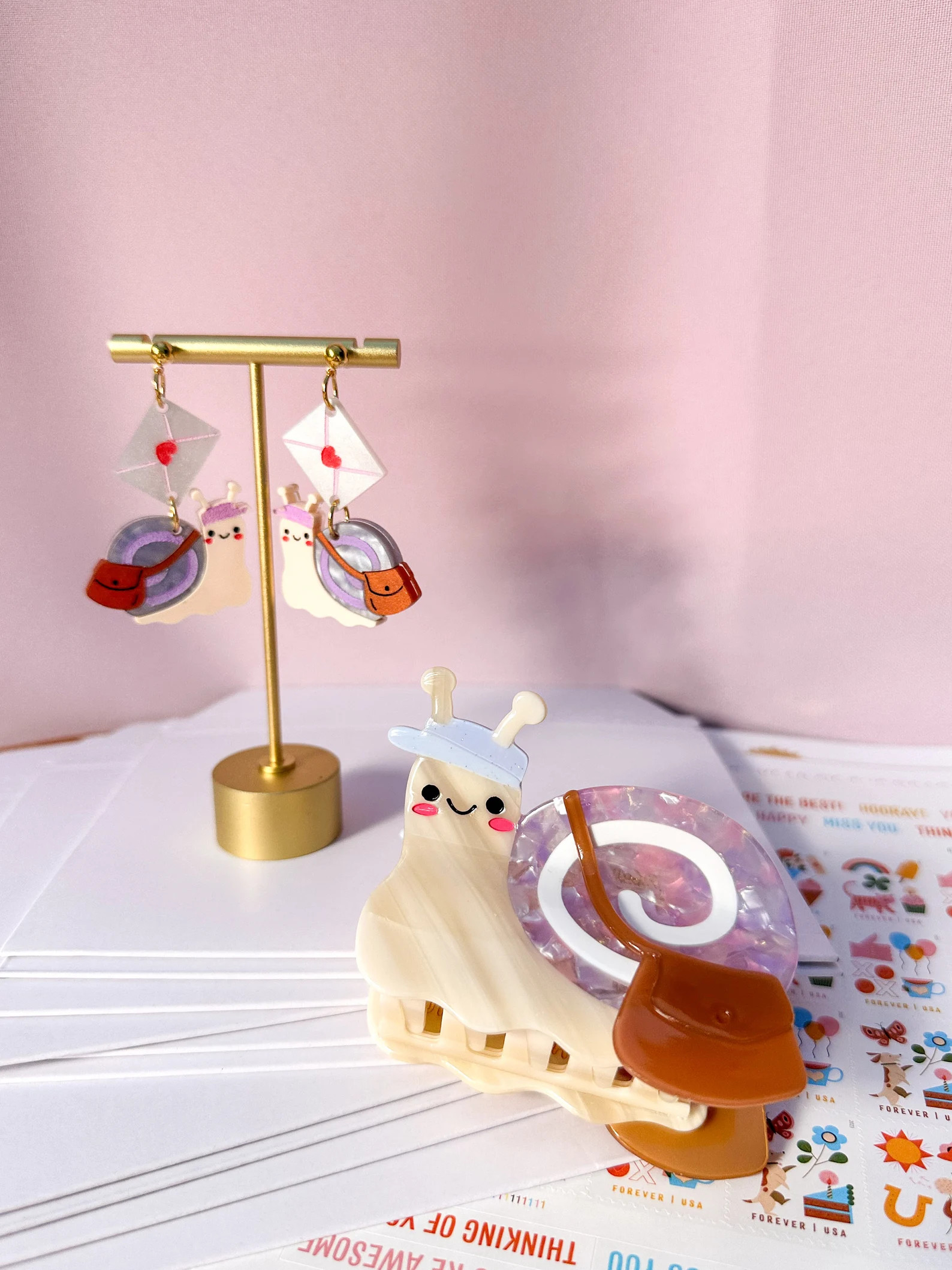 Snail Mail Hair Claw Clip//trendy Hair Claw//snail Claw Clips//garden Party//summer Hair Clip//gi... | Etsy (US)