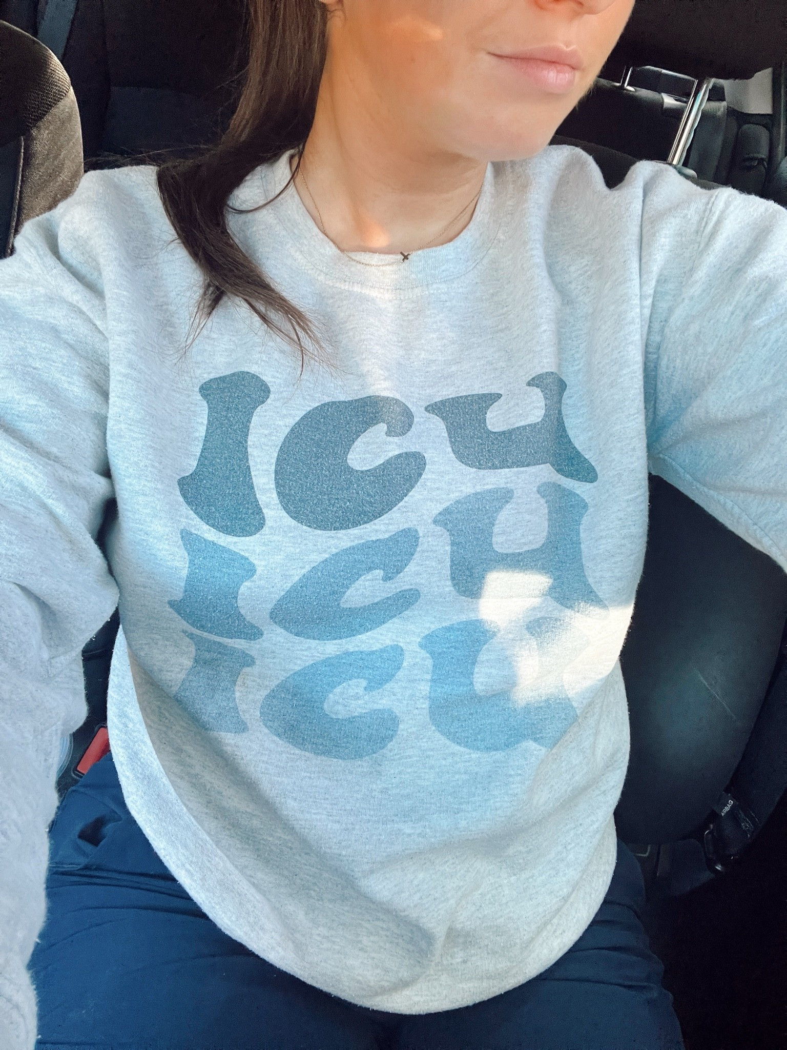Comfy scrub looks always💙🩵🤍

#LTKWorkwear #LTKgrwm #LTKdayinmylife