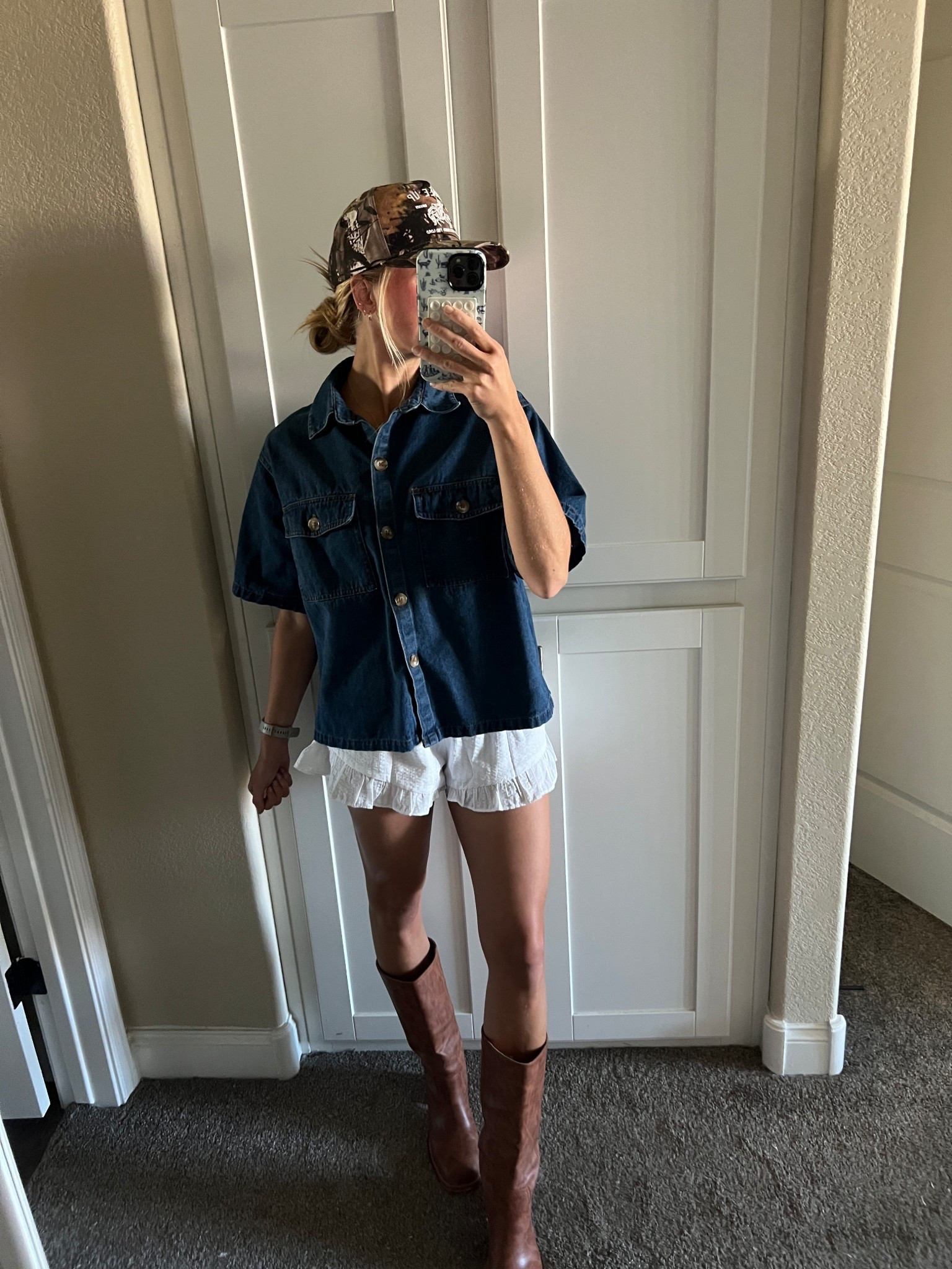 Top is from Bronze Snake and hat is Rodeo In the Sky, linked similar one! 

#LTKdayinmylife #LTKSpringSale #LTKootd