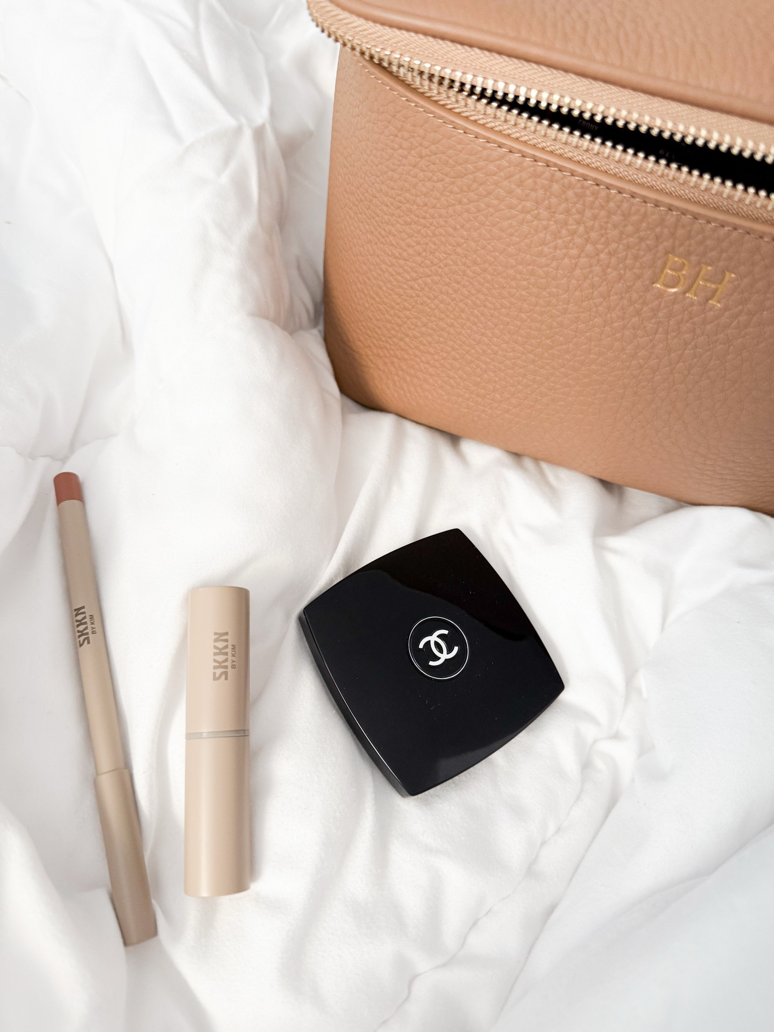 My go-to lip combo lately: Nude 01 silk matte lipliner and lipstick —- SKKN by Kim. Also, obsessed with this custom makeup bag. Xo 

#LTKbeauty #LTKsale #LTKgiftguide