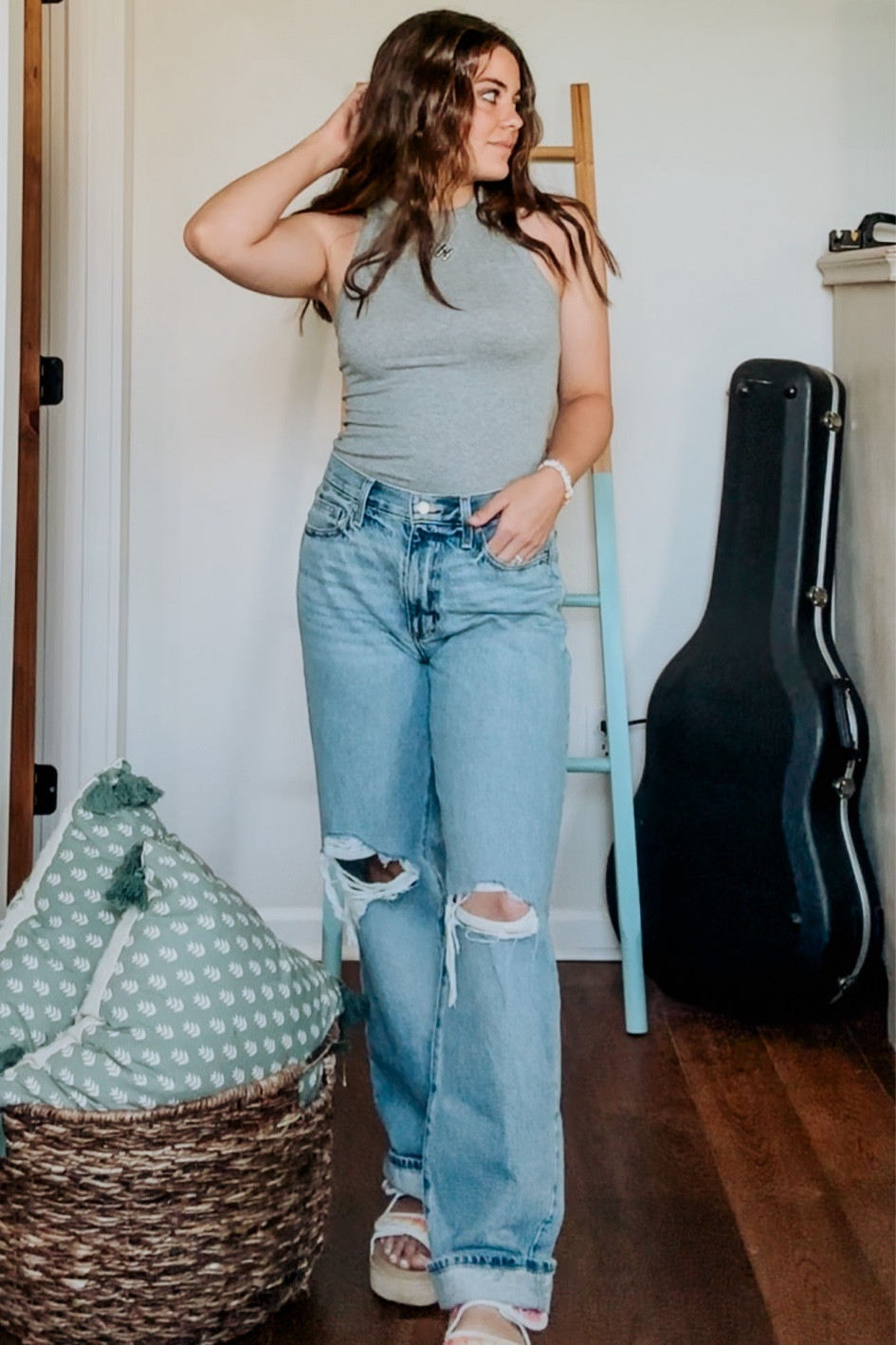 Target fit! Love these jeans 💙
2 in the jeans
Small tank 
Shoes are TTS

#LTKbeauty #LTKfindsunder100 #LTKfindsunder50