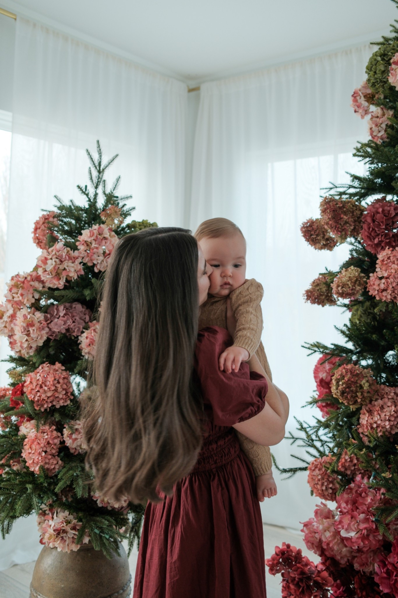 the most wonderful time of the year 🤍✨

#LTKHoliday #LTKBaby #LTKmomlife