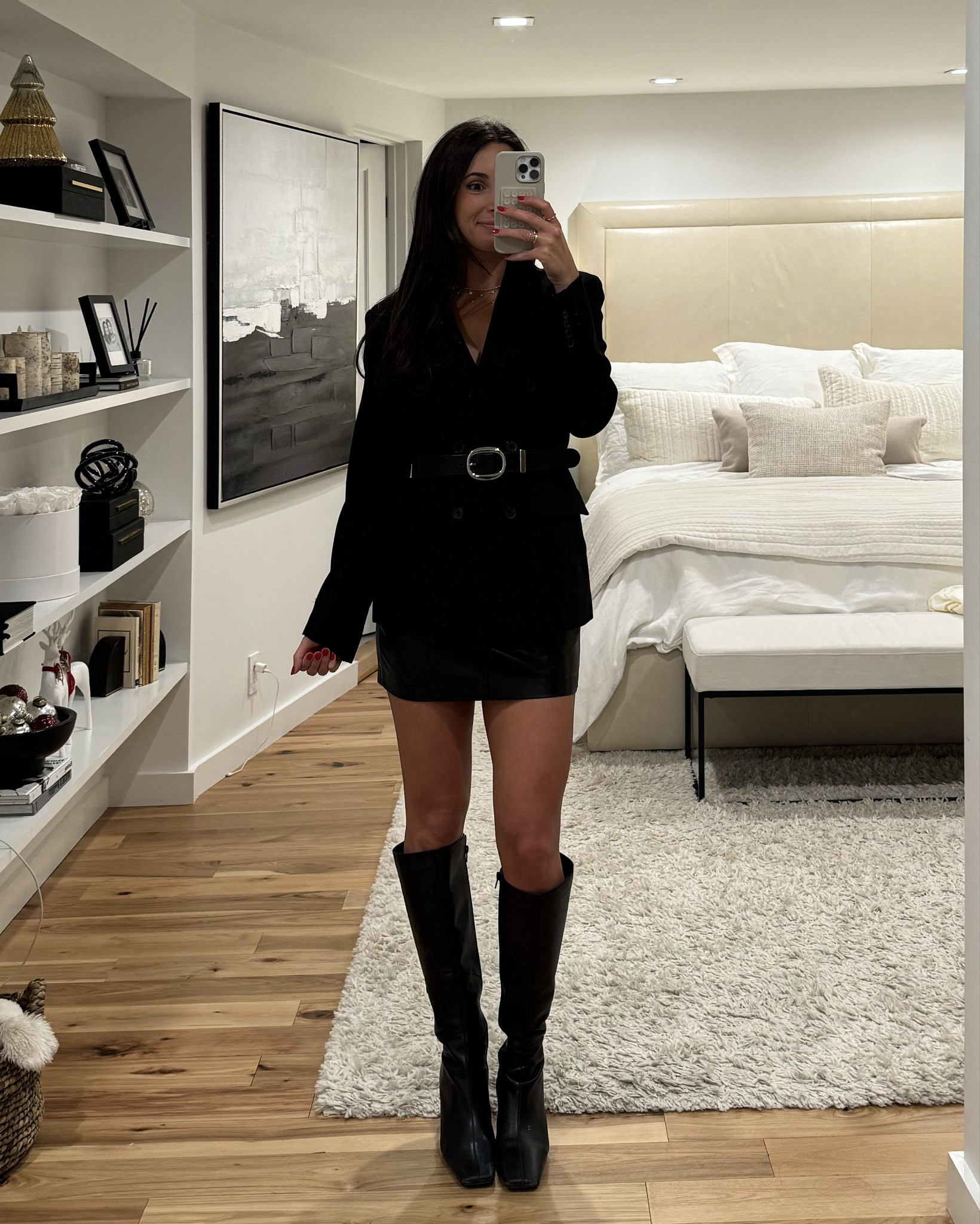 If you see me in this same outfit every Friday night, no you didn’t @aritzia #aritziapartner