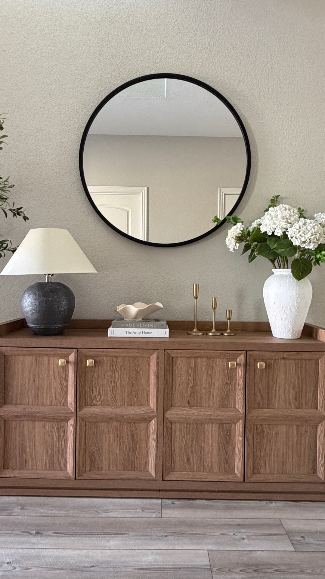 Designer look… without the designer price.


#LTKValentine #LTKSaleAlert #LTKHome