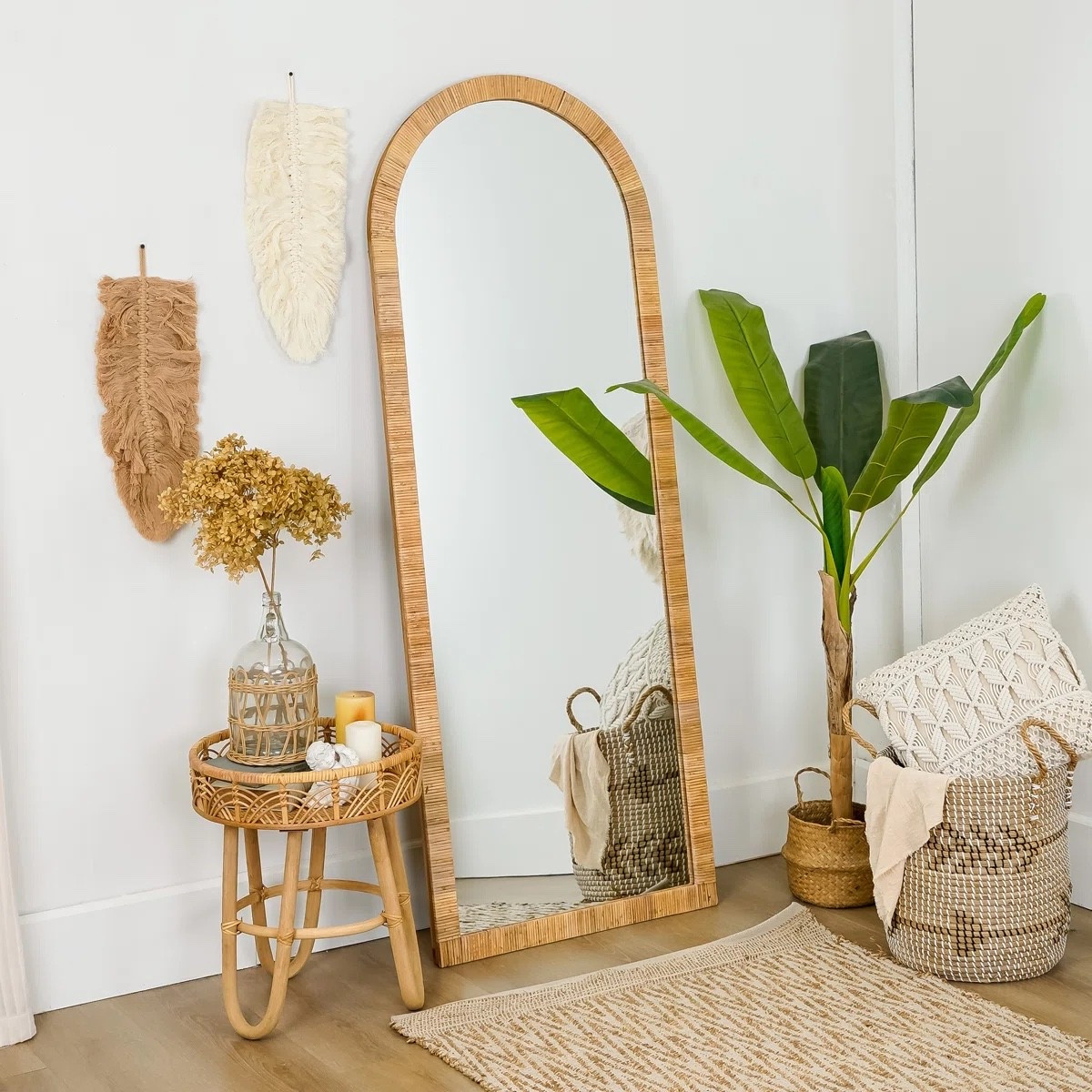 Sharing this pretty rattan arched floor mirror from Wayfair today. I love how the natural frame brings some warmth and texture to a space and the tall shape makes it perfect for bedrooms and entry corners. Such a cute find if you want something modern and a little coastal at the same time.
