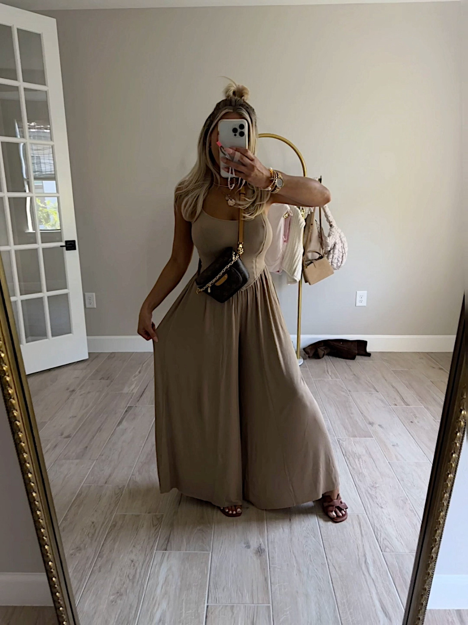 THIS ROMPER! 
So dreamy! Ran to order the black! Feels like pajamas, nice and soft but not see through, flattering! I did a size small. Could easily throw on a cardigan with this! I love it 🤩🤎