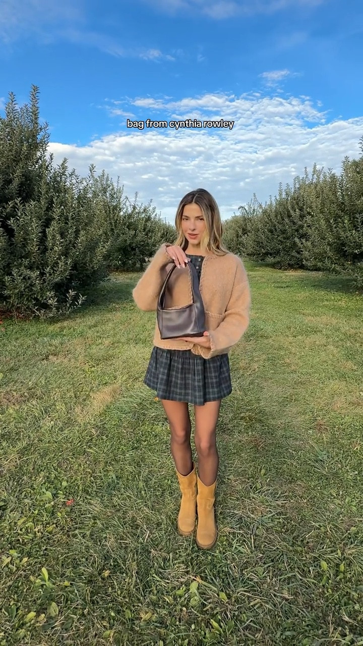 just ask nicely next time 🤪

#LTKStyleTip #LTKSeasonal