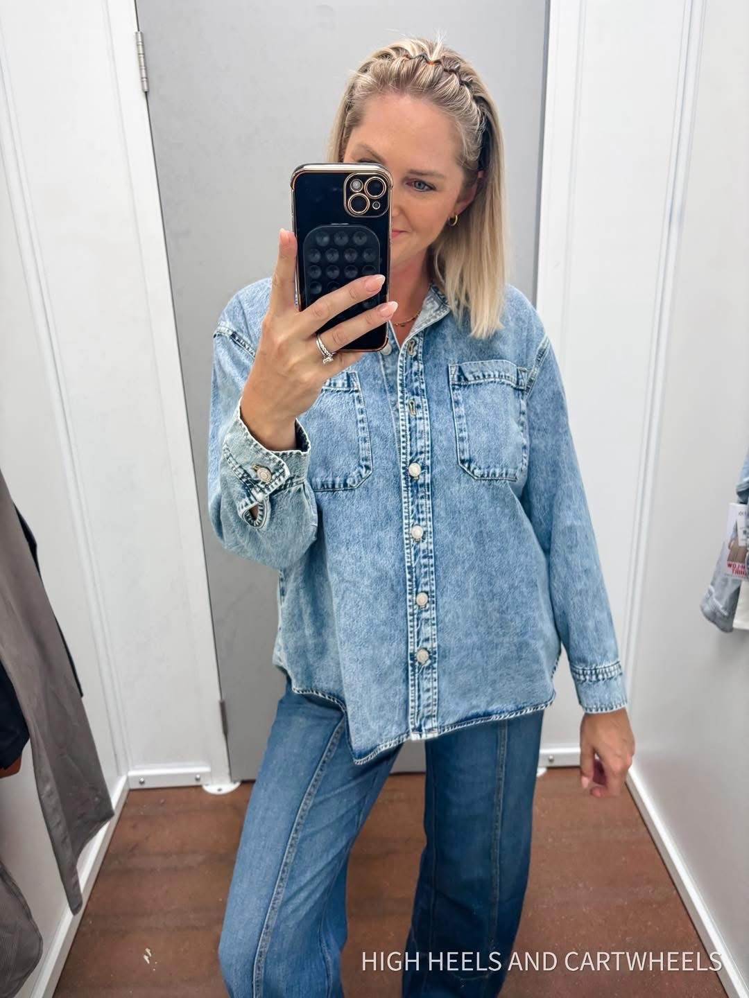 Top, size up. Jeans are TTS

#LTKStyleTip #LTKFindsUnder50