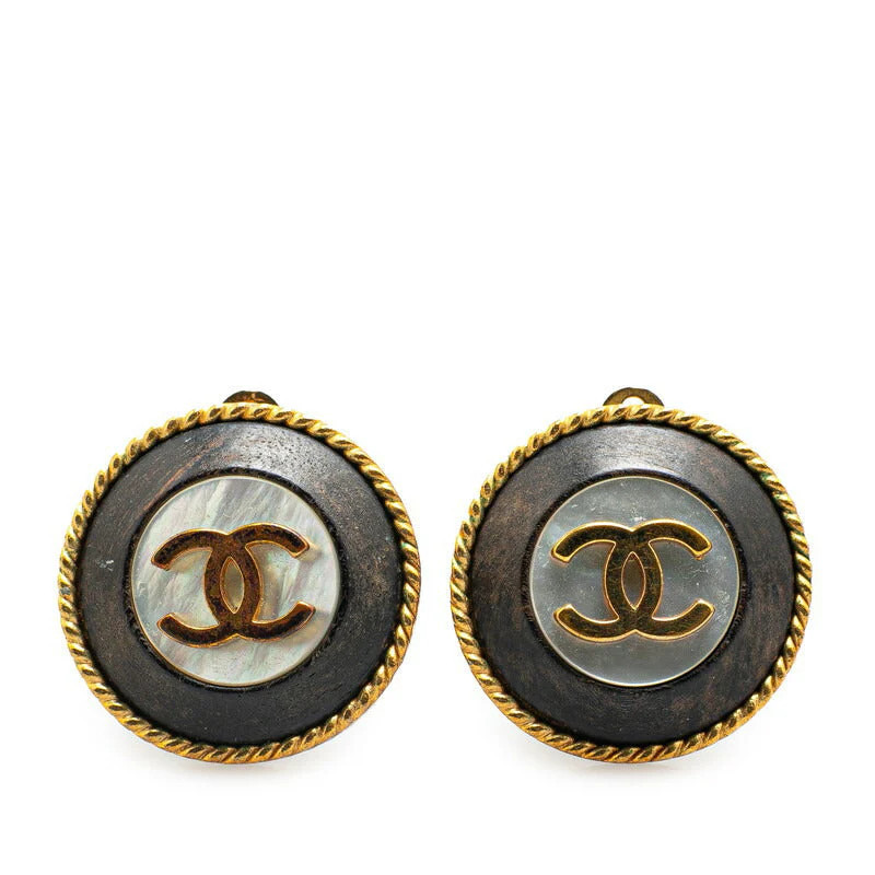 Chanel Vintage Coco Mark Shell Round Earrings | Shop Simon