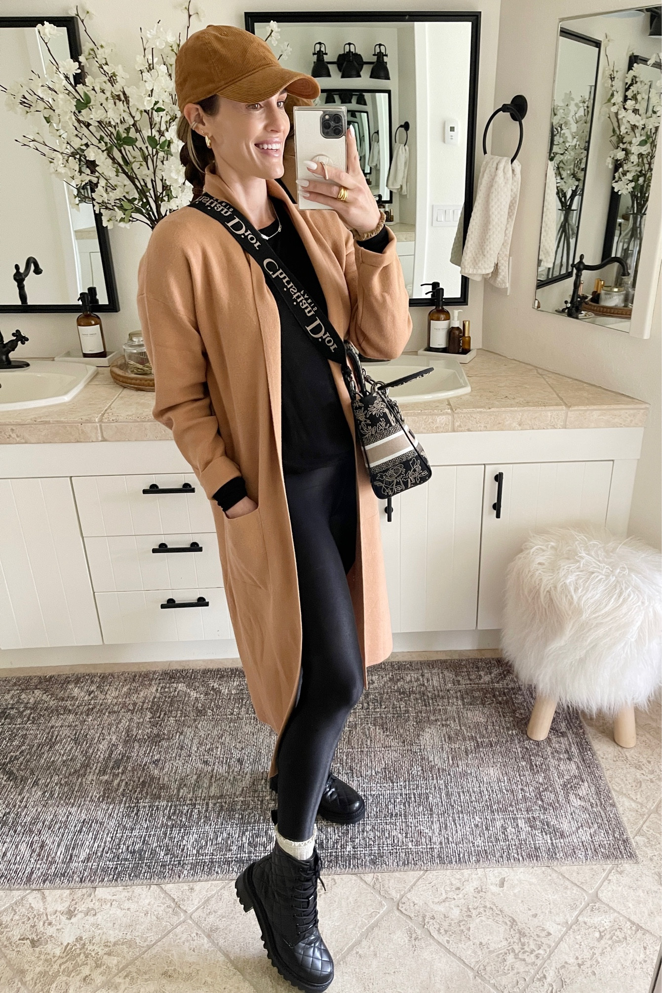FASHION \ fall outfit staples paired with my new quilted booties🍂🖤🍂

Cardigan
Leggings
Ball cap hat
Amazon

#LTKSeasonal #LTKstyletip