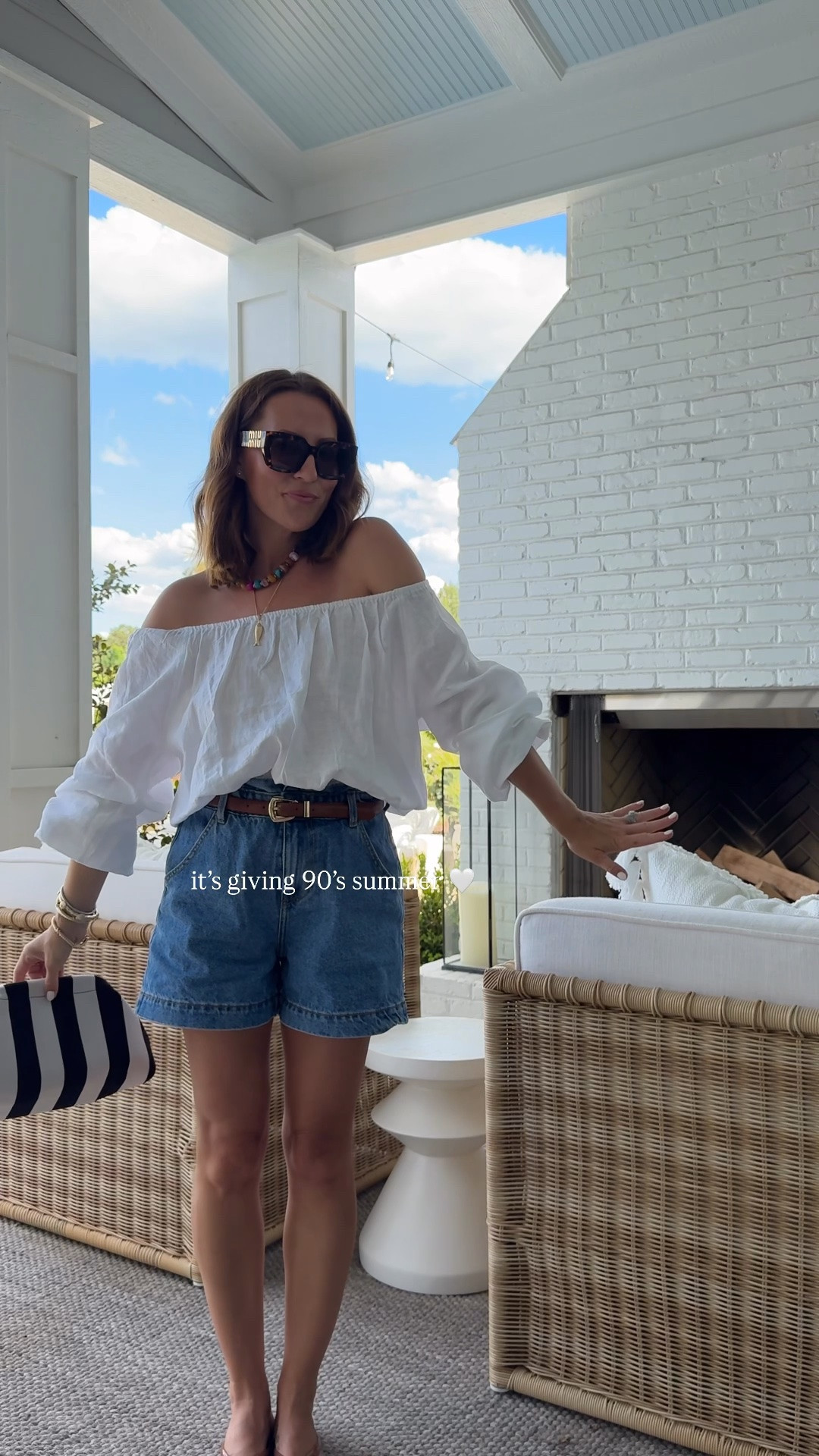 90’s summer vibes ☀️ | I’m dying over these @zara paperback shorts (come with the belt!) paired with a white linen top, classic + timeless 😮‍💨 

#90sfashion #summeroutfits #jeanshorts #summerstyle #classicstyle

#LTKgrwm #LTKootd