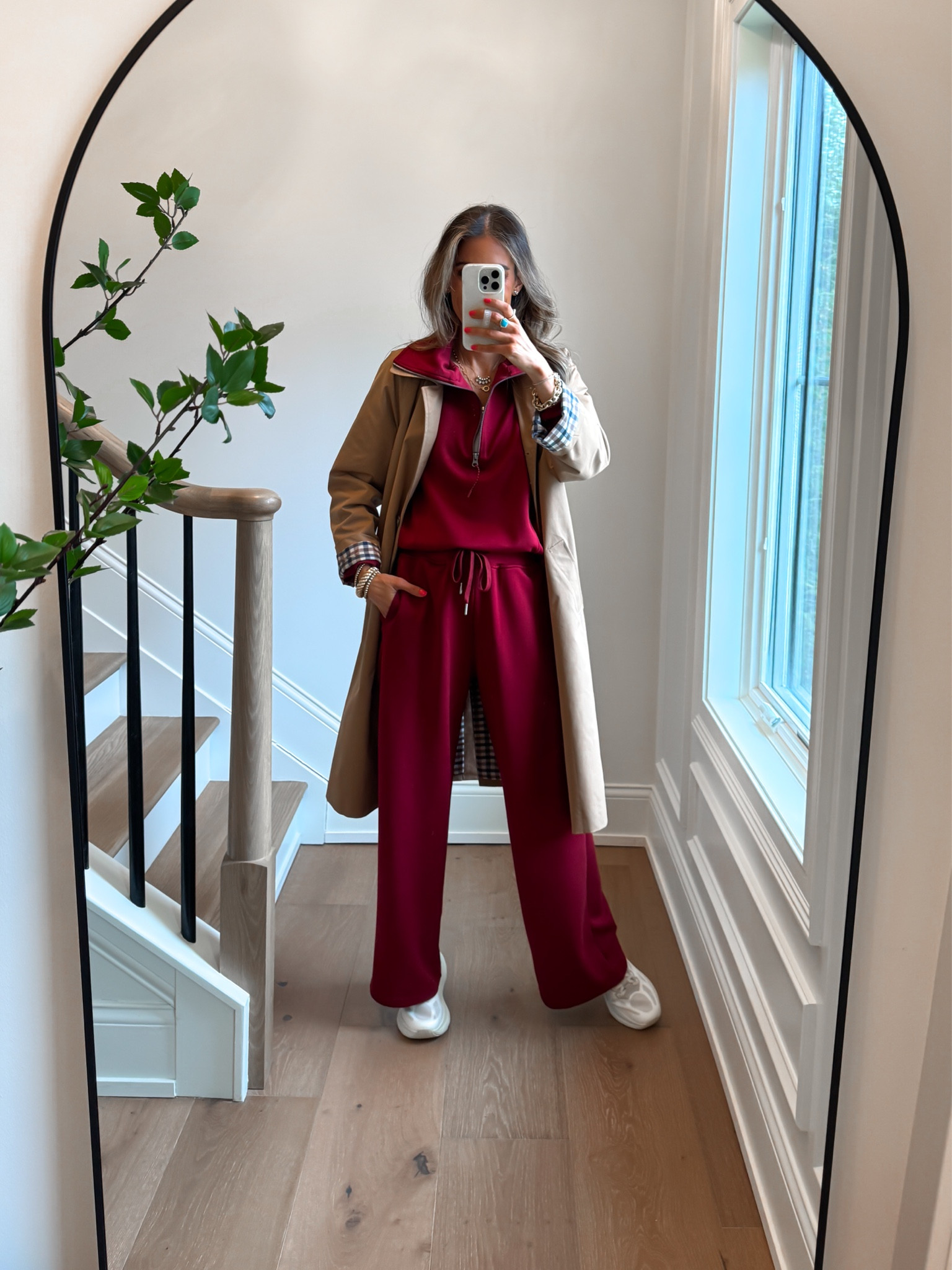 Wearing a xsmall two piece set. Super soft!  

#LTKSaleAlert #LTKootd #LTKFindsUnder50