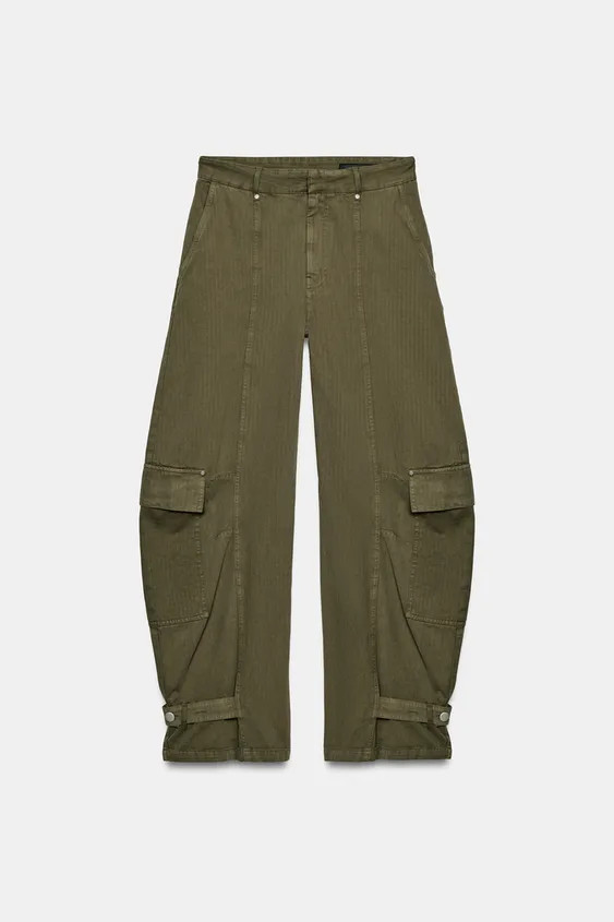 ZARA WOMAN COLLECTIONTrousers with main fabric made from cotton yarn. Mid-waist with belt loops. ... | Zara DE