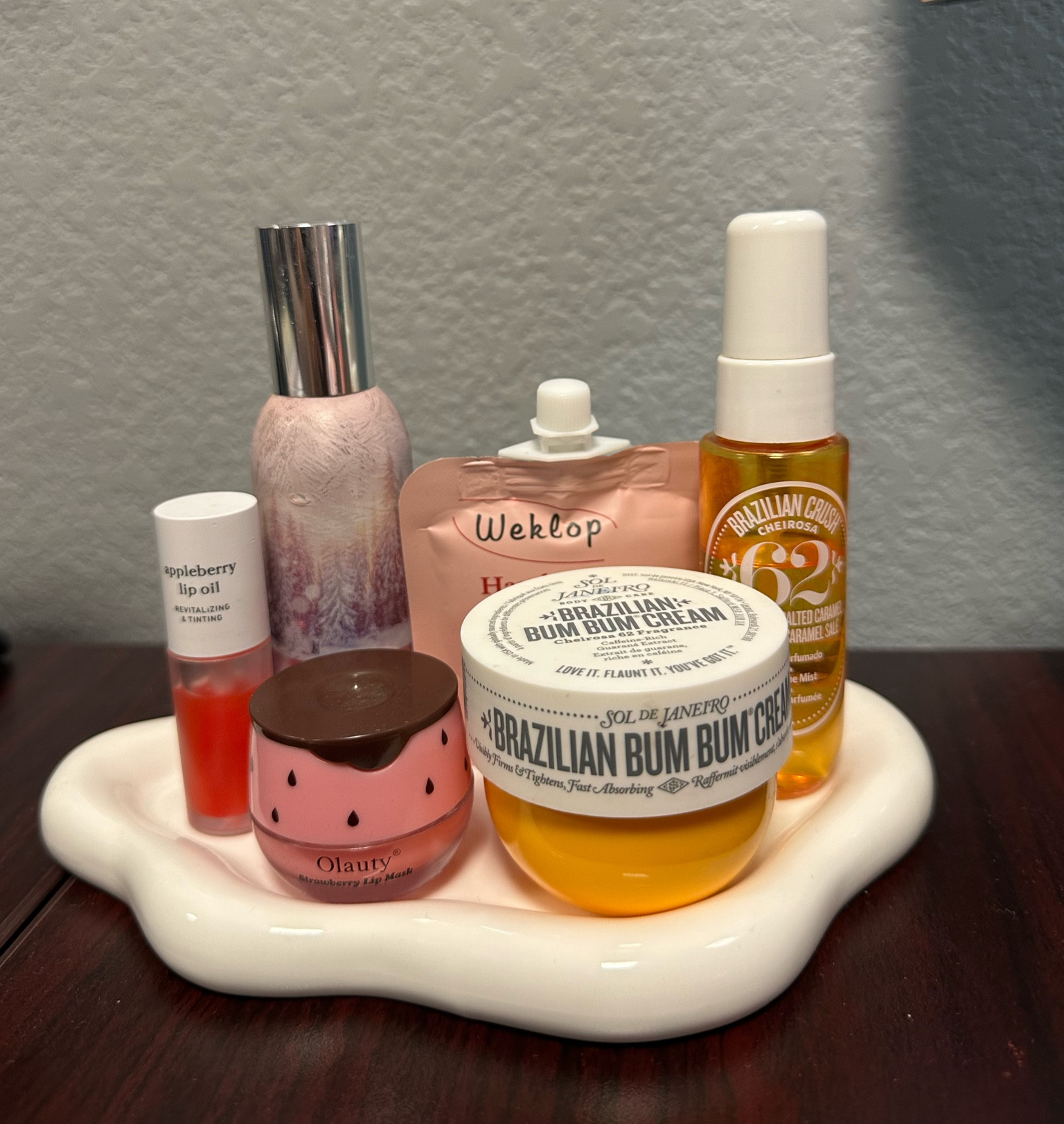 Desk essentials 🤍

#LTKBeauty #LTKGiftGuide #LTKStyleTip