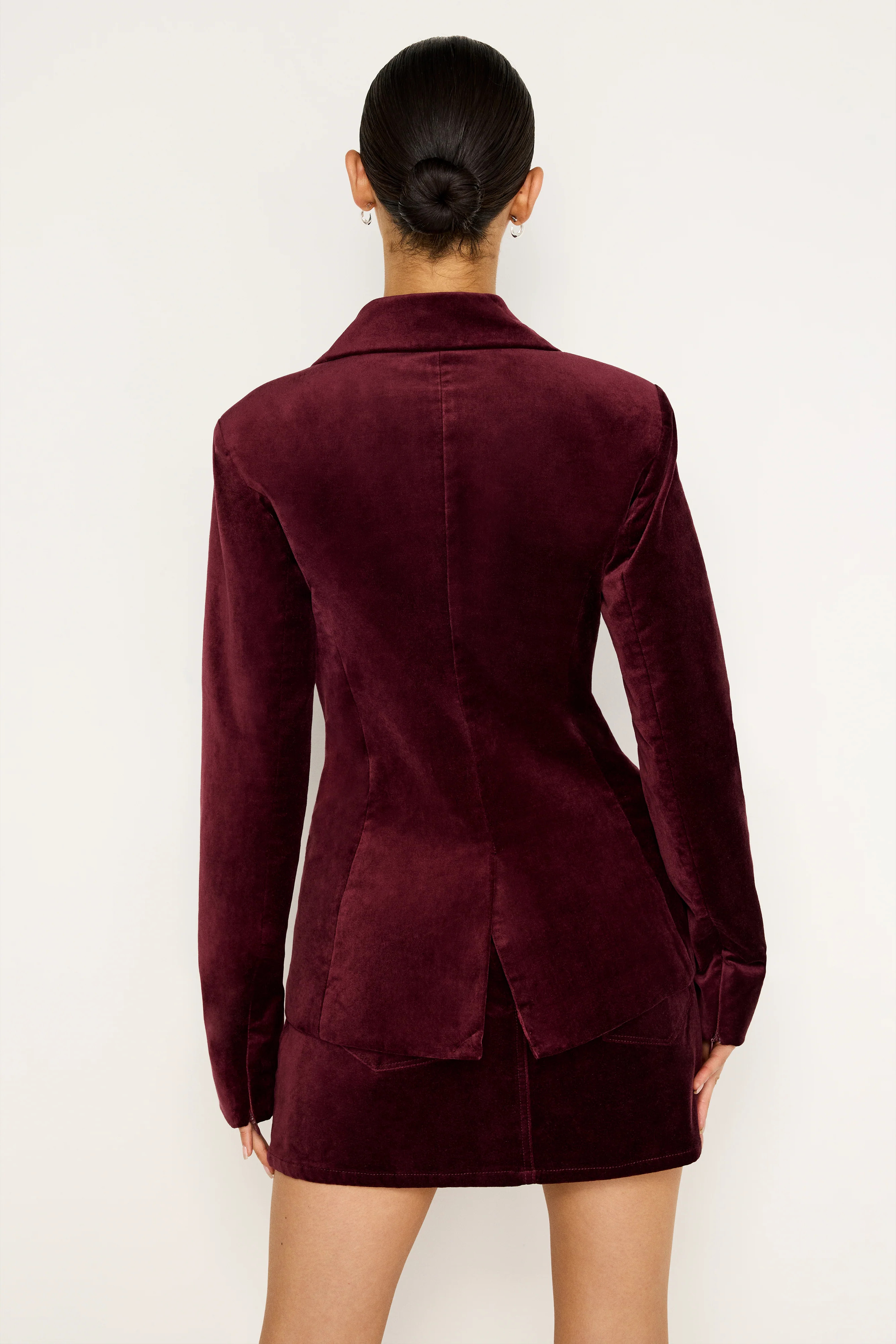VELVET SCULPTED BLAZER | Good American
