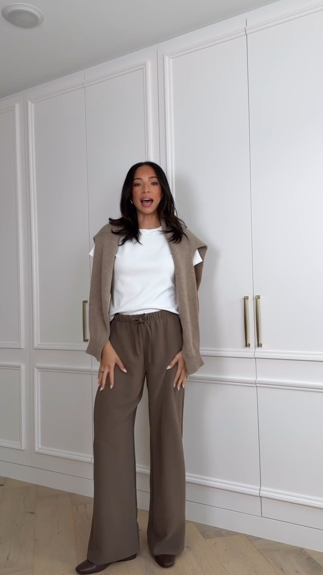 Fall transitional work outfit 🍂 I’m sizing up one size from my usual in bottoms and outerwear, but still wearing my usual top size for the bump. Wearing size small t-shirt, medium sweater and size medium pants 


Fall outfit 
Fall fashion 
Work outfit 
Workwear 
Office outfit 
Pre-fall

#LTKSeasonal #LTKStyleTip #LTKWorkwear