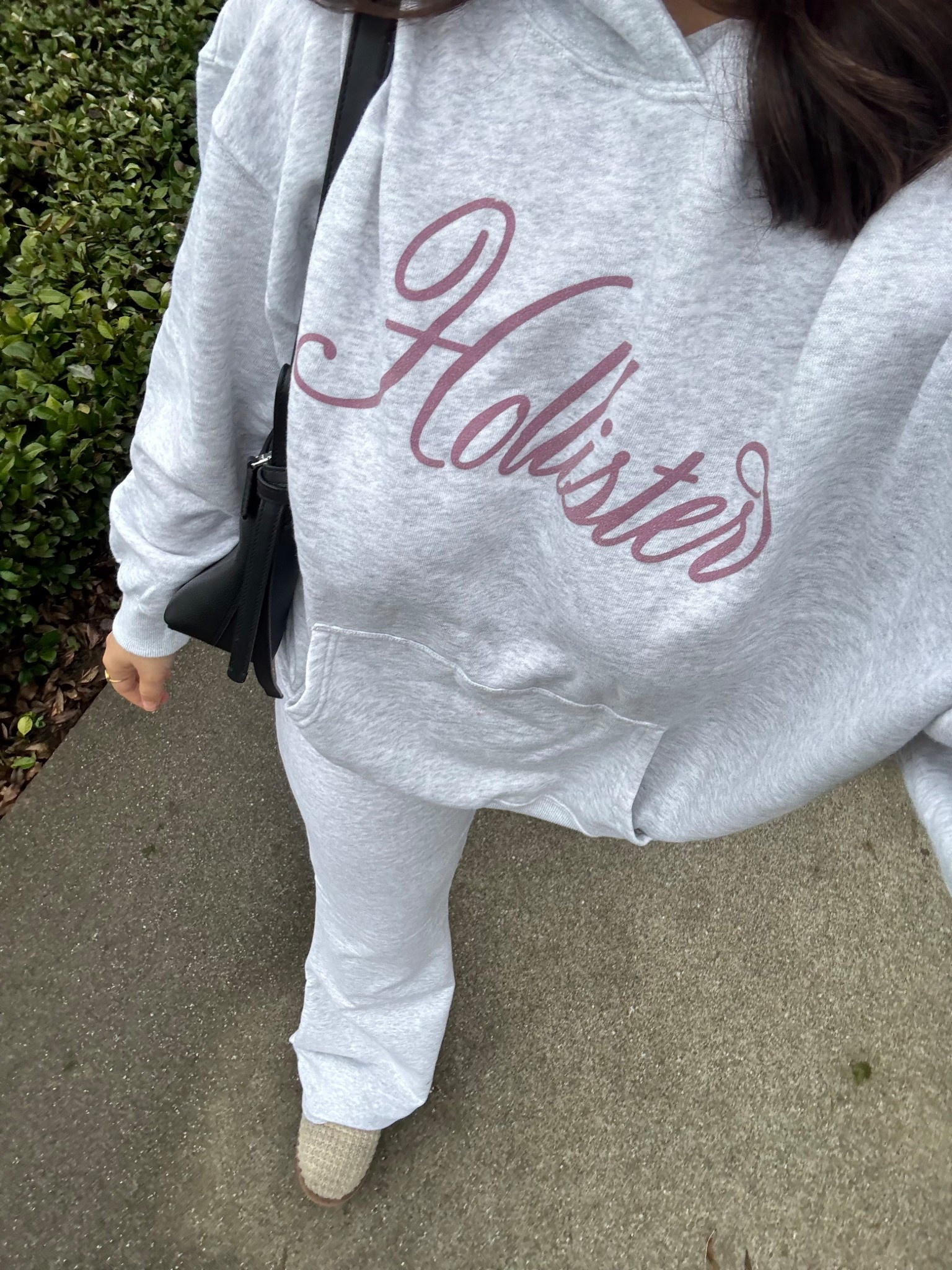 hollister grey sweat setnow

#LTKHome #LTKootd #LTKMidsize