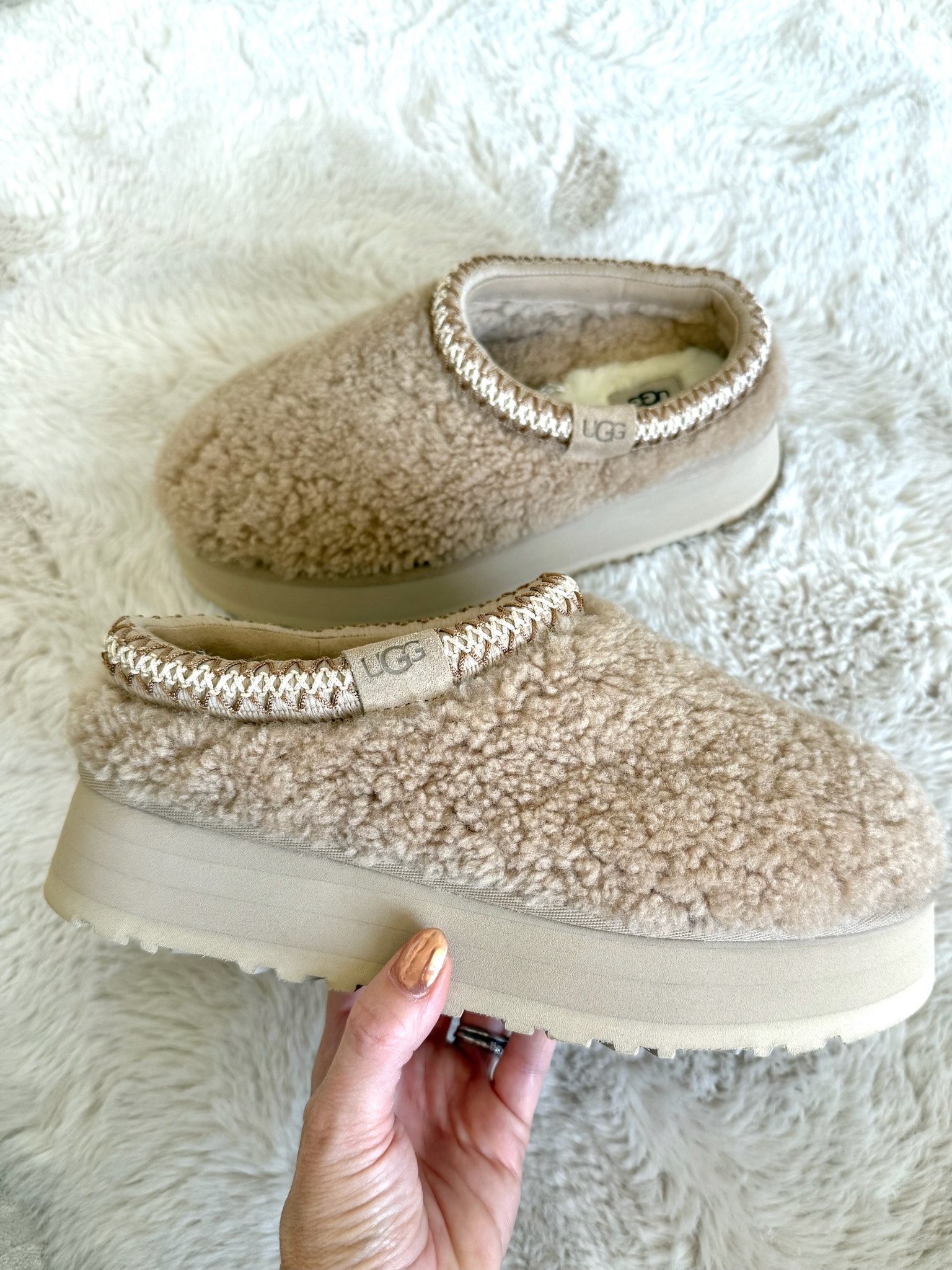 Keep cozy with these winter boots! Great for the cold weather ❄️✨🎄

#LTKStyleTip #LTKOver40 #LTKFindsUnder50