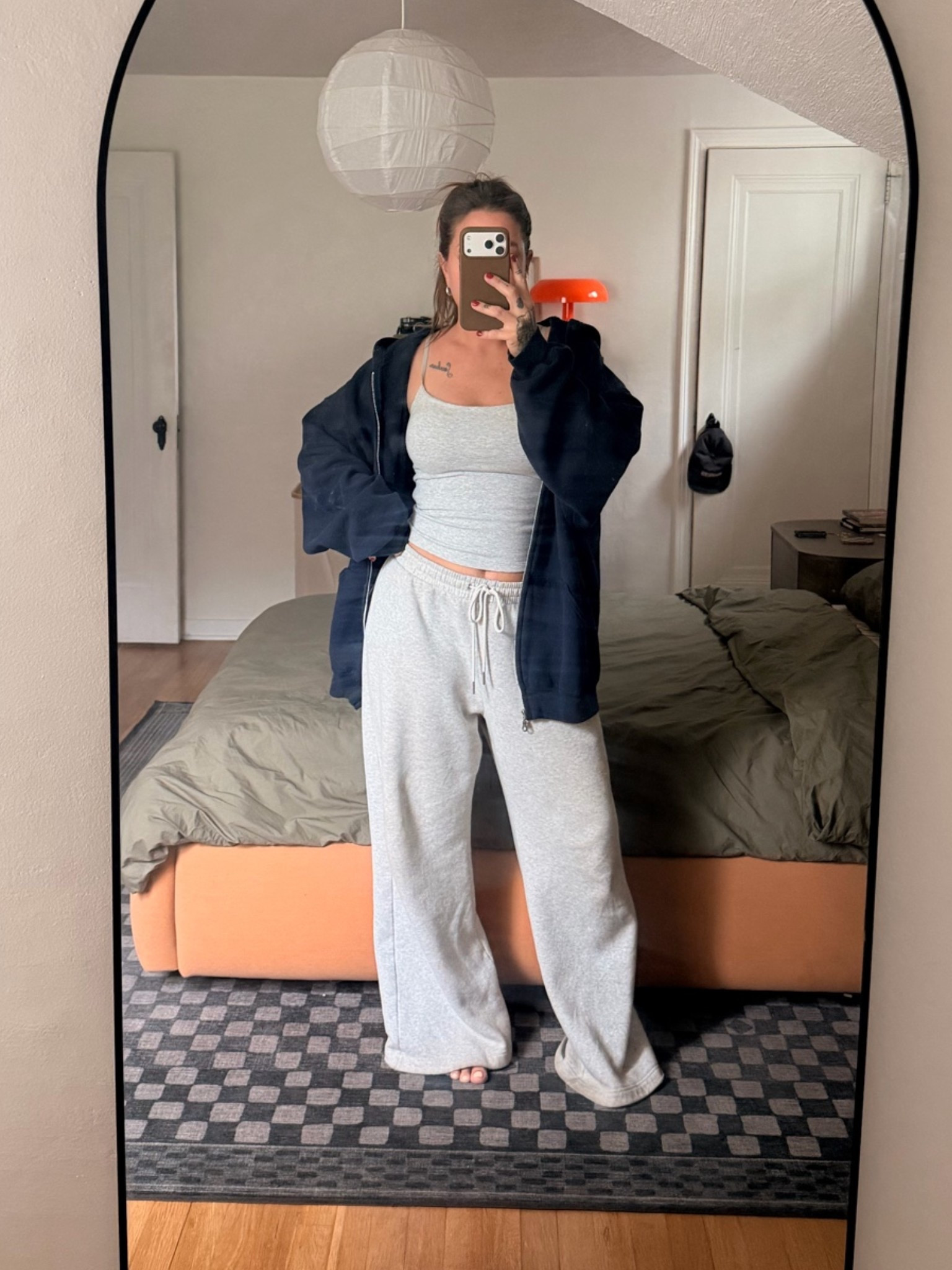 my favorite cozies !!!!! wearing a medium in the sweats and a small in the top! the top has padding included in it so there’s no bra needed!!! zip up is thrifted ◡̈

#LTKgrwm #LTKmomlife #LTKxAbercrombie