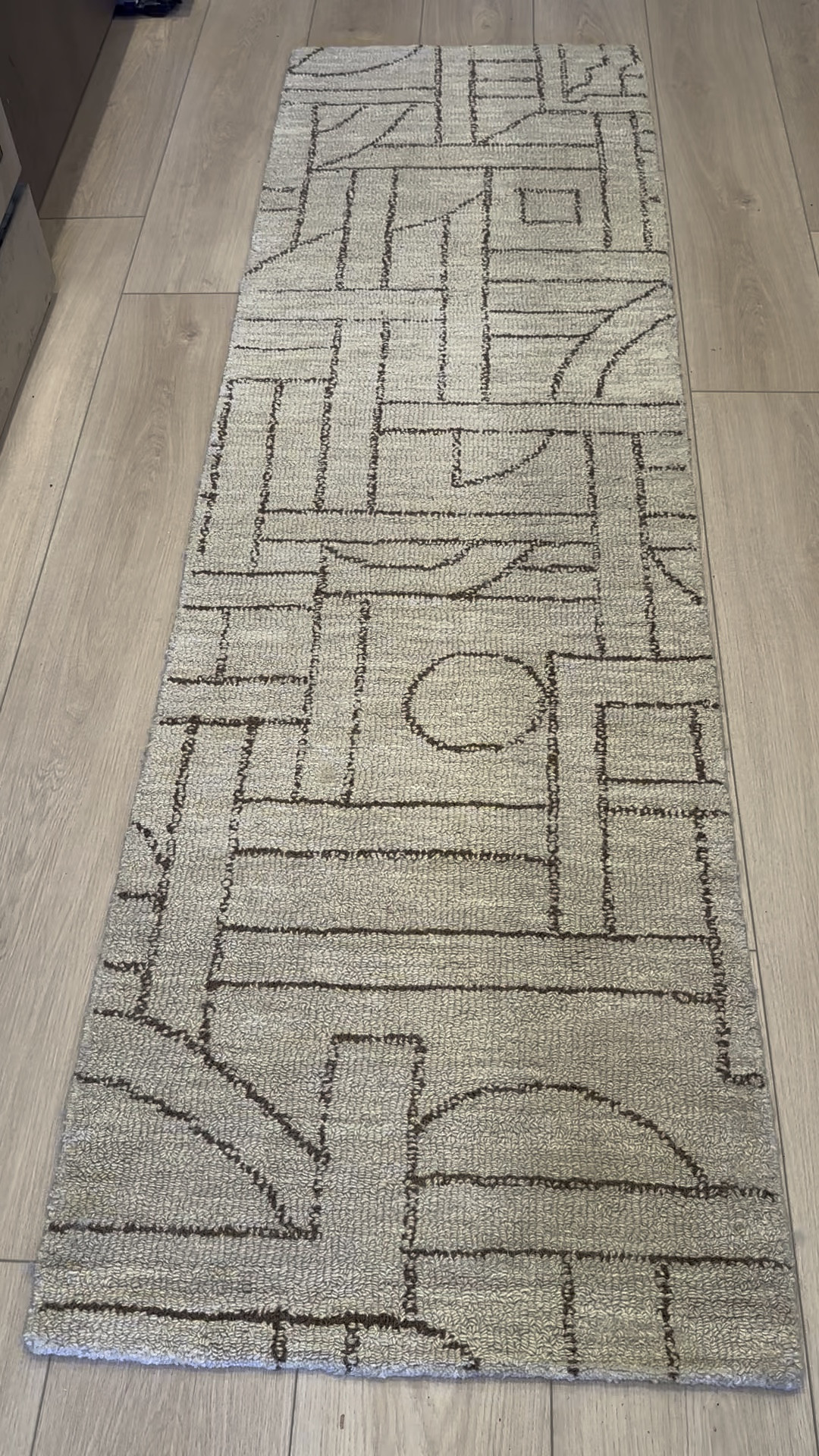 I just got the prettiest & softest wool runner from @onequince!!!! 
The exact one is already sold out, but linking some more of my favorite styles from them! All only $99-$149 for amazing high quality runners 🤯😍 #quincepartner

#LTKFindsUnder100 #LTKSaleAlert #LTKHome