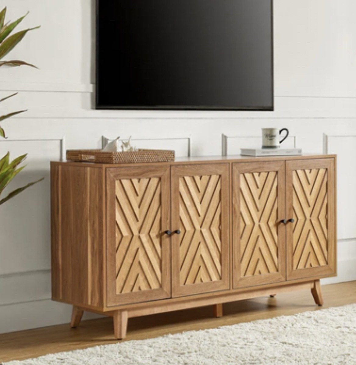 Console 57”

Wayfair deal of the day!

We love this side table console, the detail is perfect and it makes a great tv console. Comes in black too. 

Wayfair/console/deal of day 

#LTKU #LTKHome #LTKSaleAlert