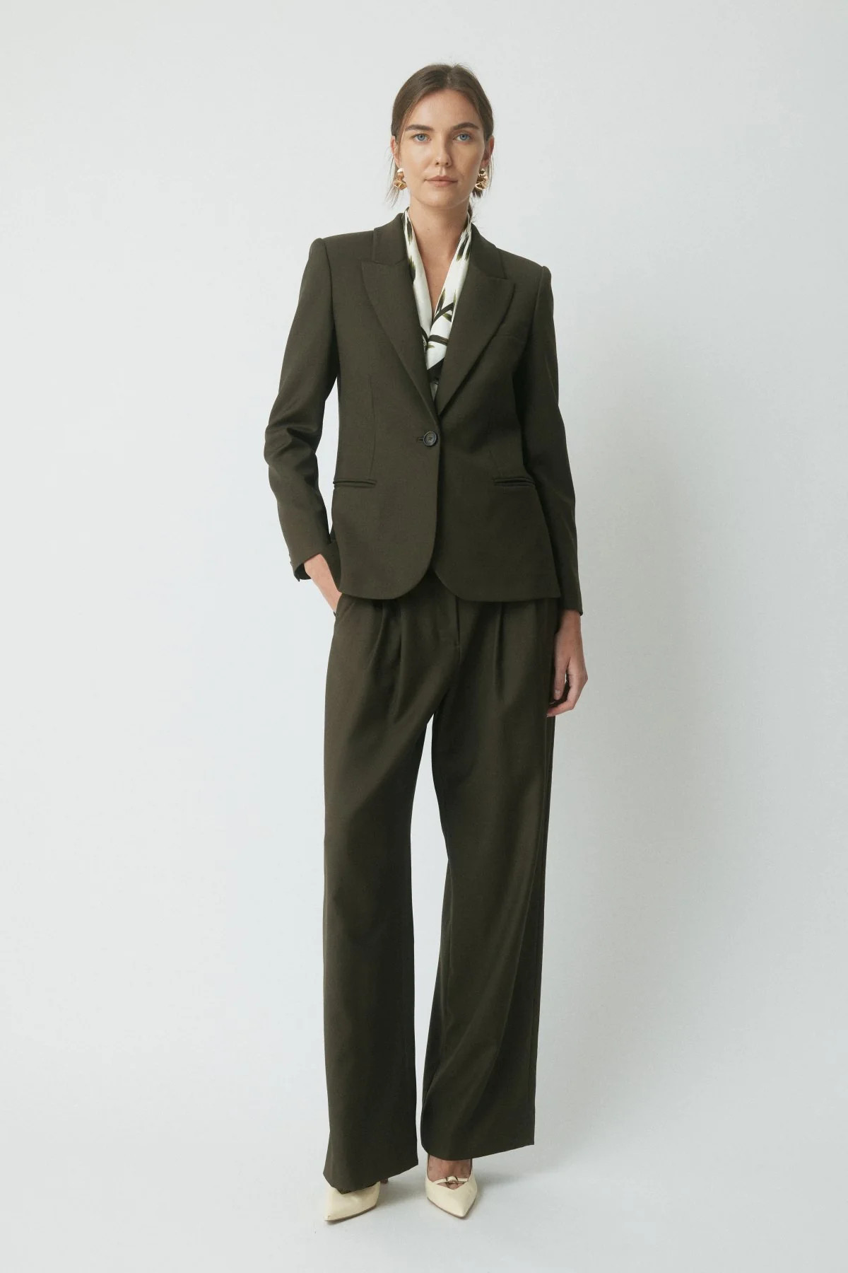 Astrid Wool Suit Jacket - Dark Olive | Perri Cutten