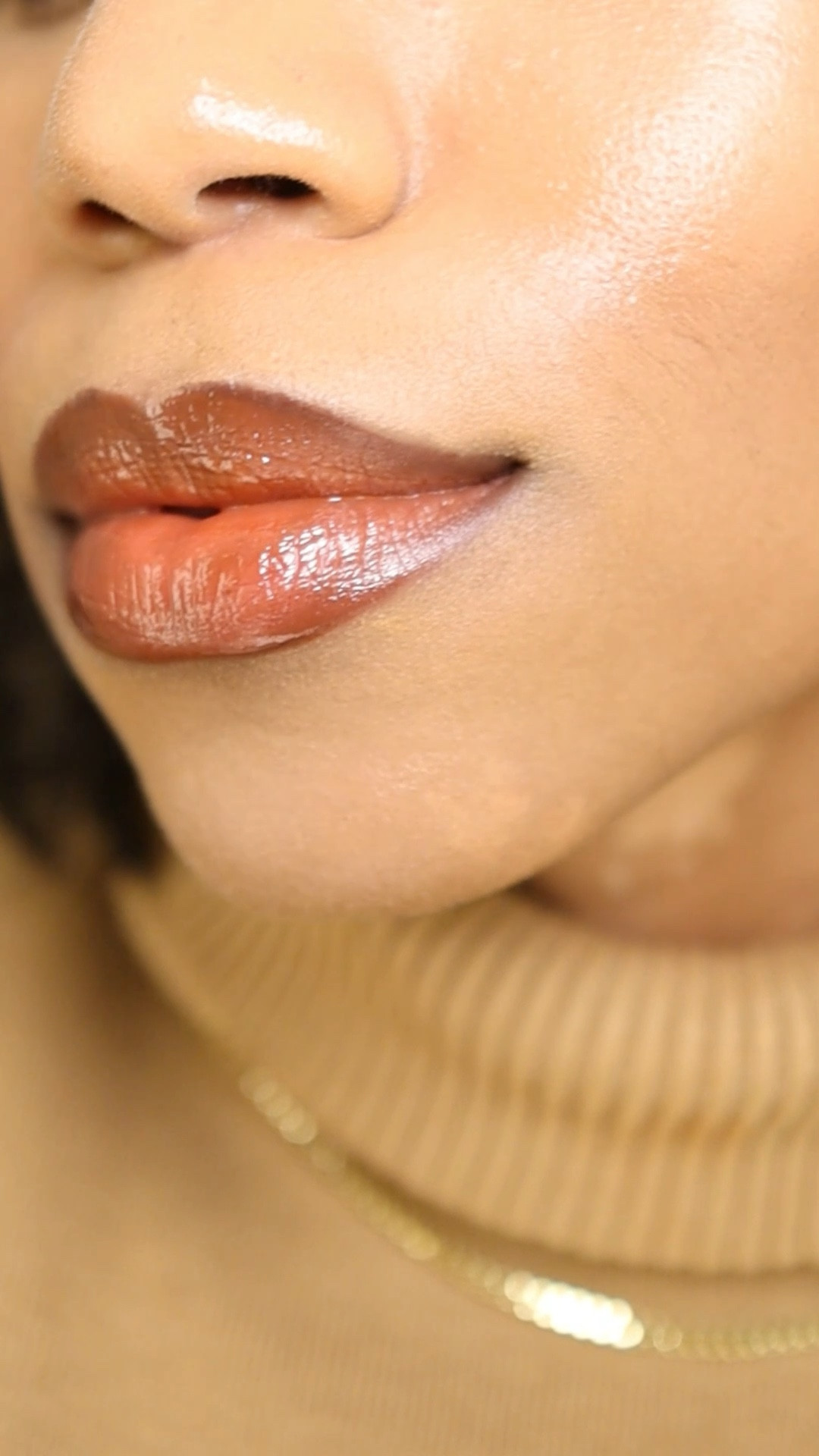The pigment in this gloss is unREAL. Like?! Usually I don’t use glosses for color but with this - I only need some liner and the gloss to create this beautiful ombré caramel color 😍😍😍 OBSESSED 
#fentybeauty #lipgloss

#LTKxSephora #LTKfindsunder50 #LTKbeauty