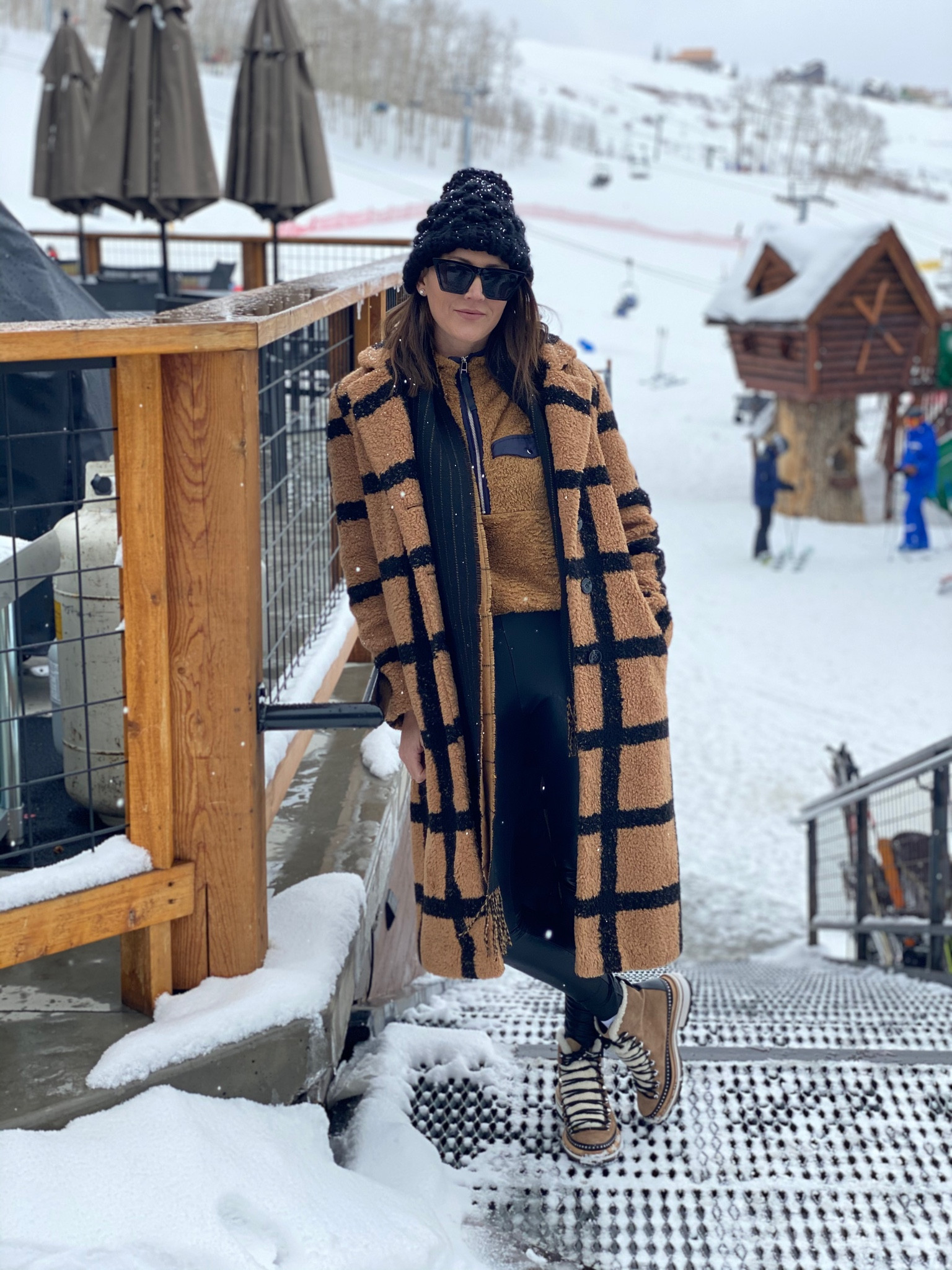 Found a similar option to one of my favorite plaid Sherpa’s!! Great winter coat for ski tip

#LTKstyletip #LTKtravel #LTKFind