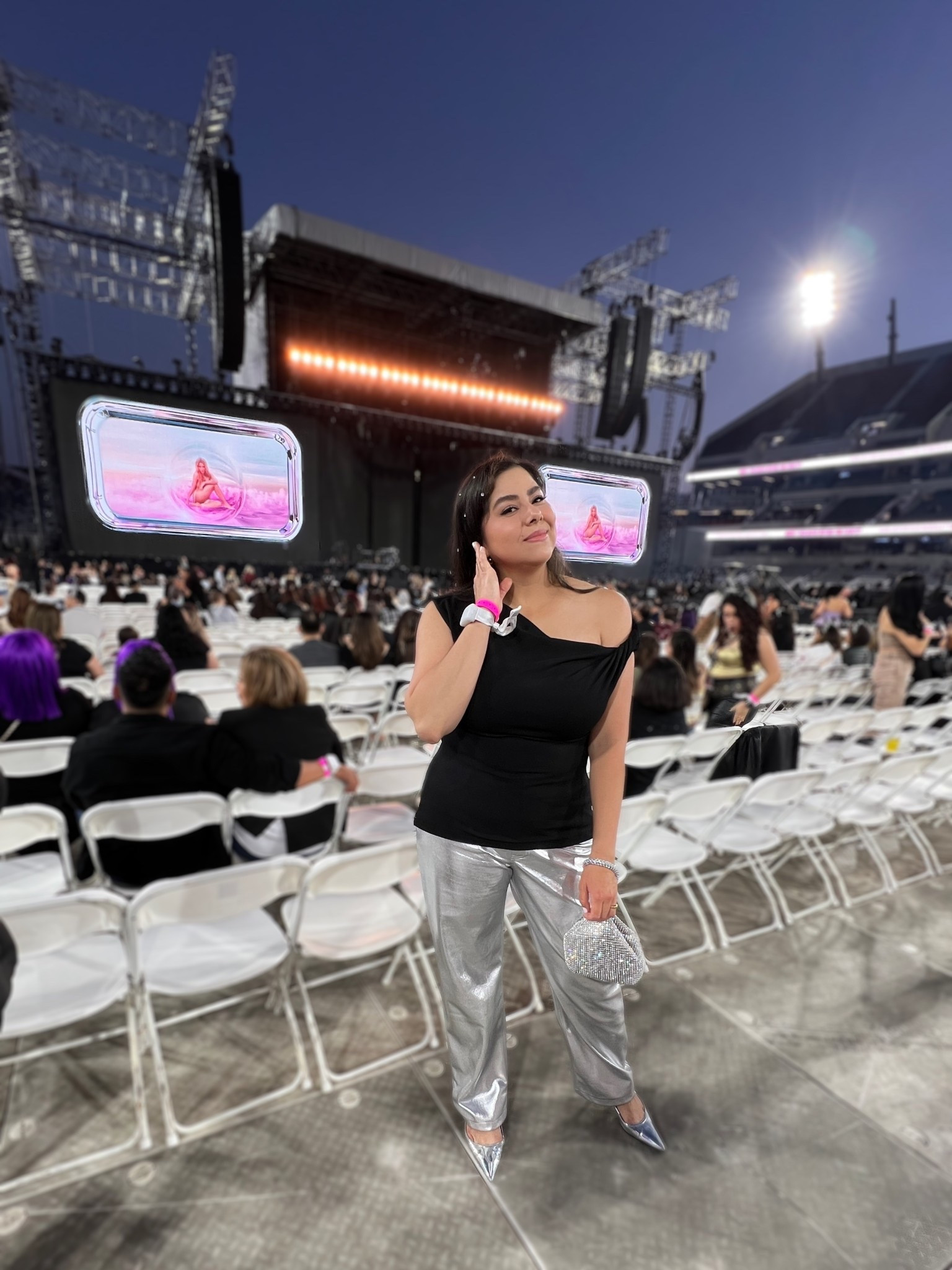 what i wore to the Shakira concert, concert outfit

#LTKFindsUnder100 #LTKMidsize #LTKOver40