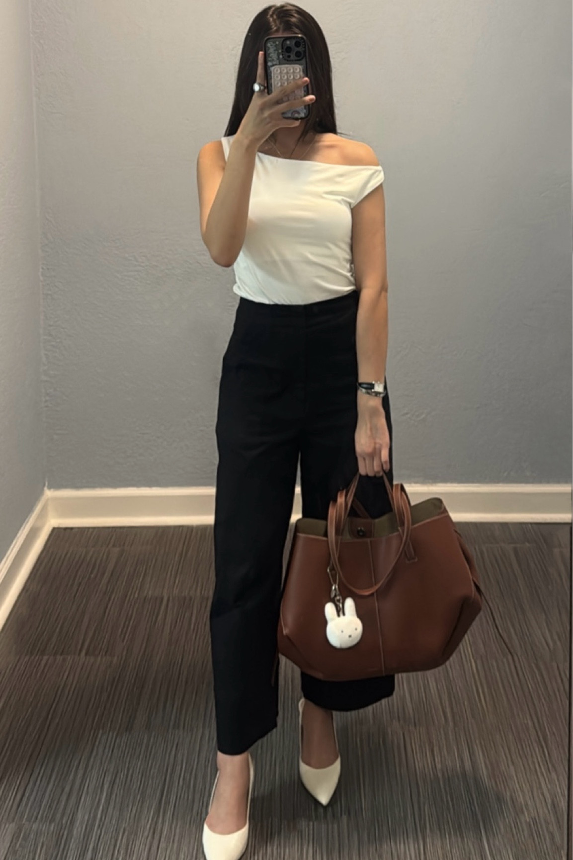 Original top in pic is from klassy network and im wearing size XS
Love bonito dc: LBXKELLYD 